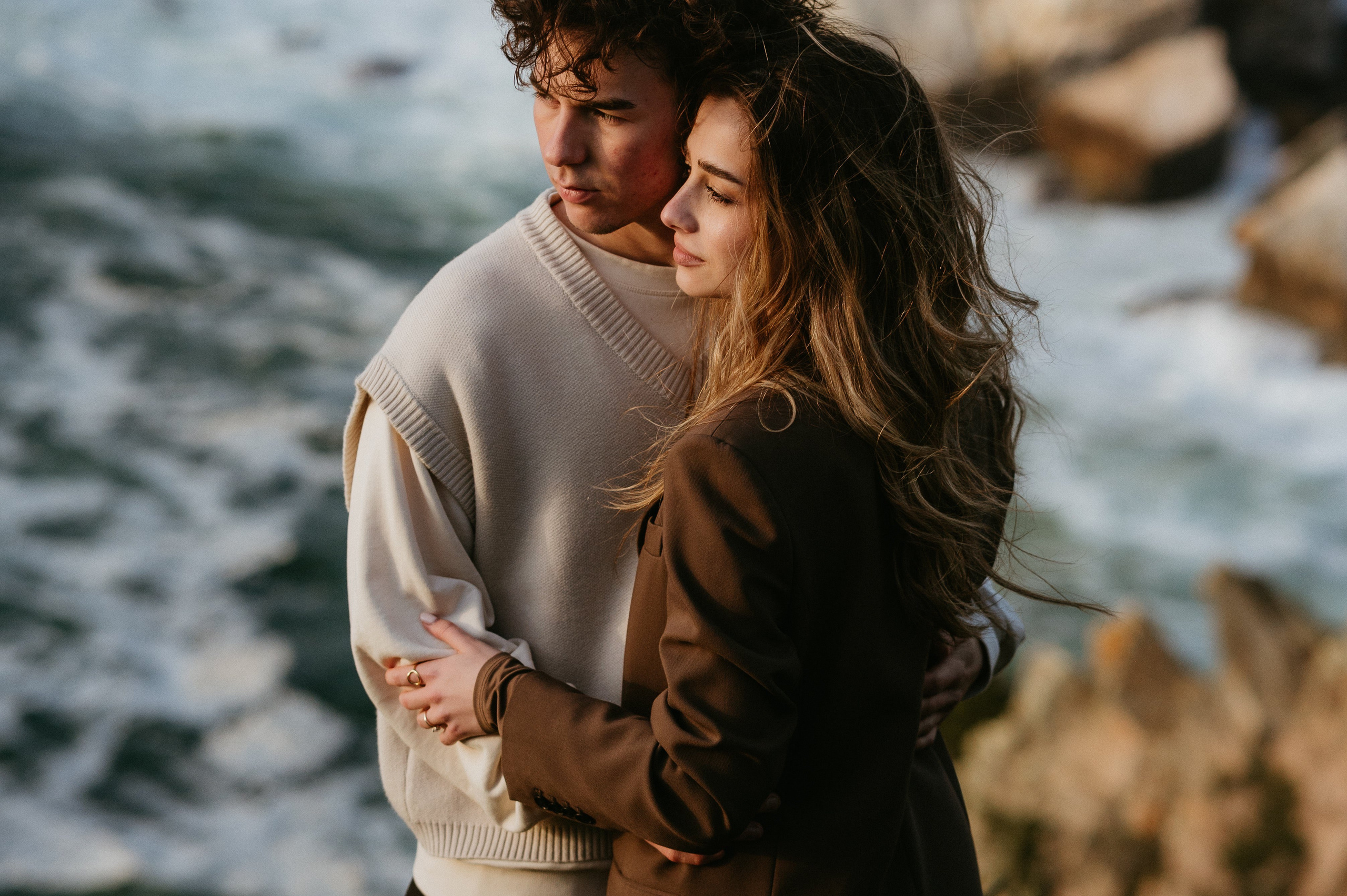 Praia da Ursa – ședință foto de cuplu într-un loc magic din Portugalia. Valentin Melen — wedding photographer
