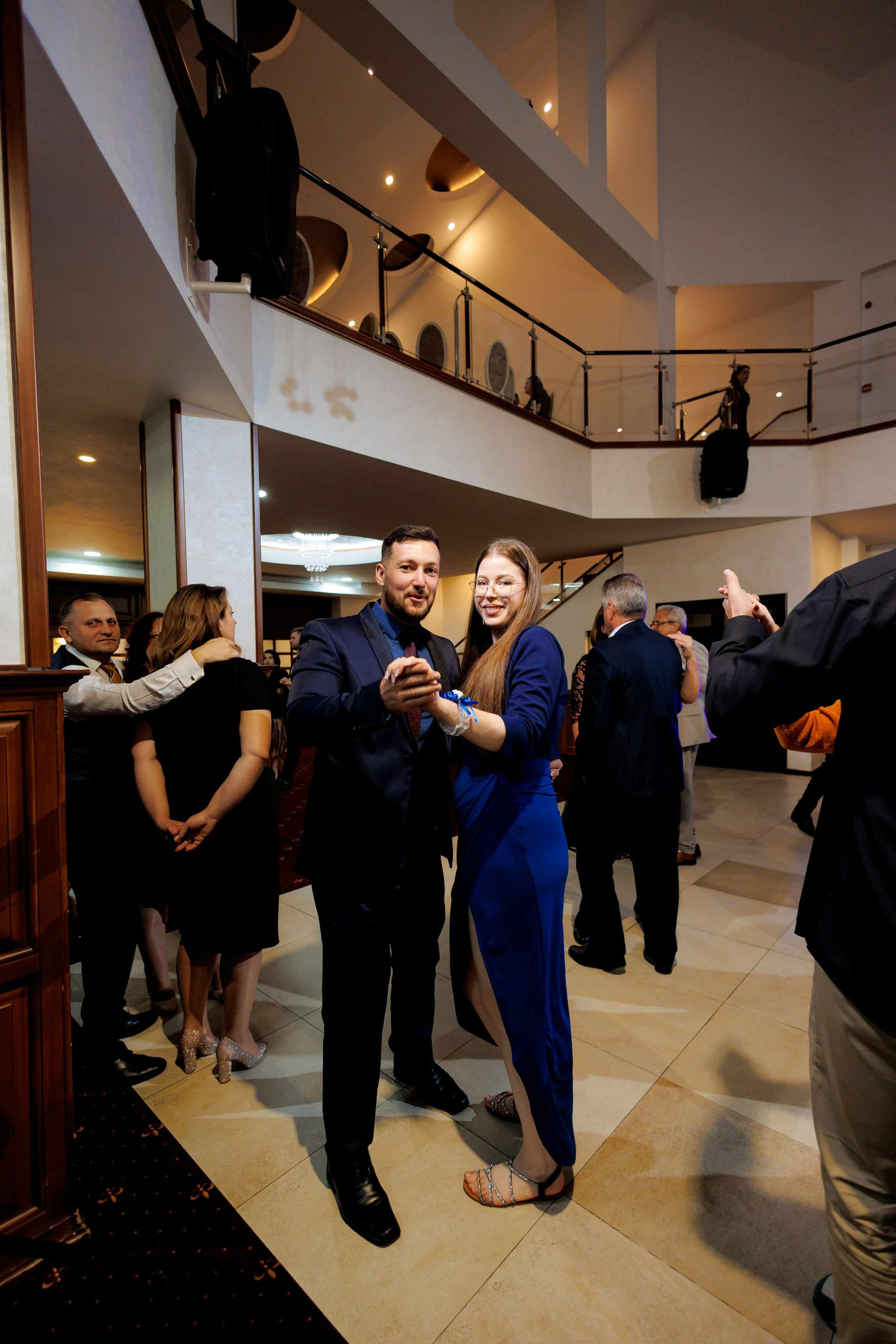 Loredana & Emilian – Ziua Nunții | Videografie - fotografie Botez Suceava, Iași, Botoșani. Servicii foto-video profesionale, pentru momente de neuitat
