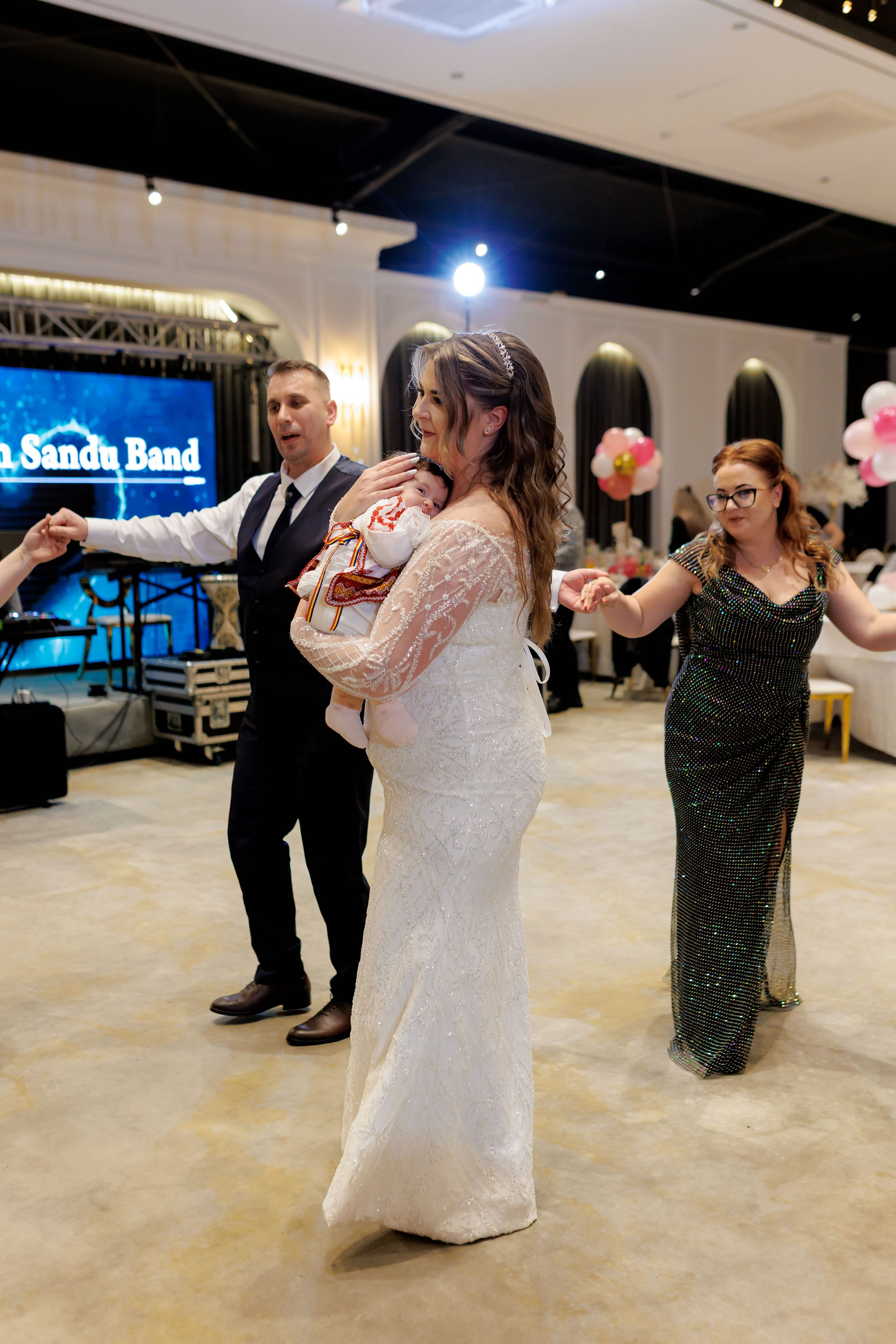 Povestea voastră, regizată de noi |Cristi Turculet Videograf Nuntă Suceava | wedding highlight. Servicii foto-video profesionale, pentru momente de neuitat