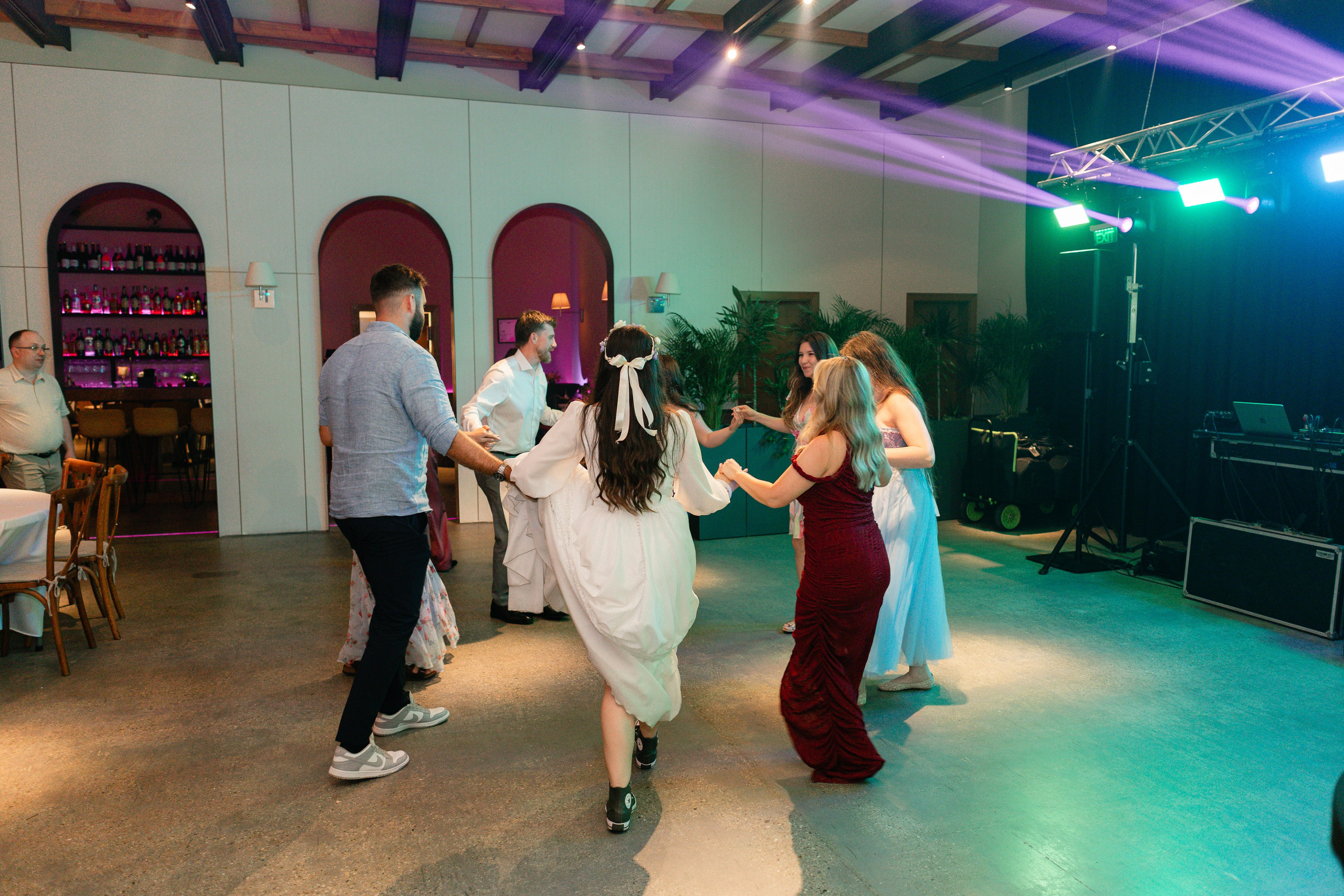 Flori & Cosmin. Main