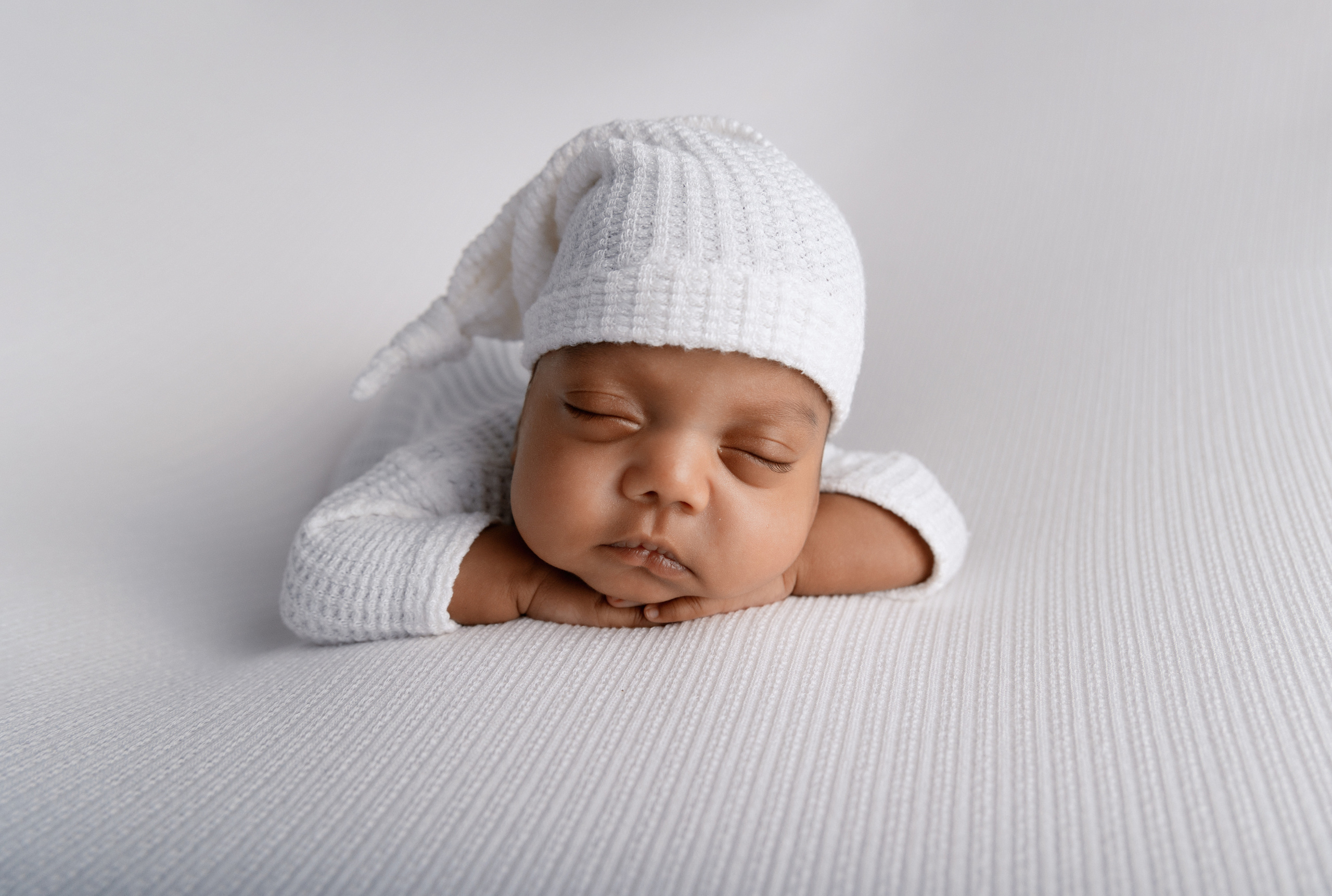 Newborn. Professional photographer in NYC Kristina Bagdasaryan