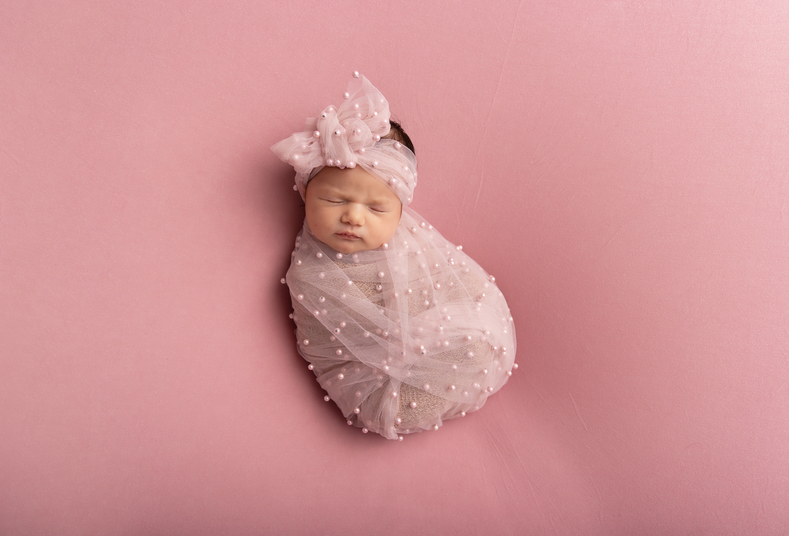 Newborn. Professional photographer in NYC Kristina Bagdasaryan