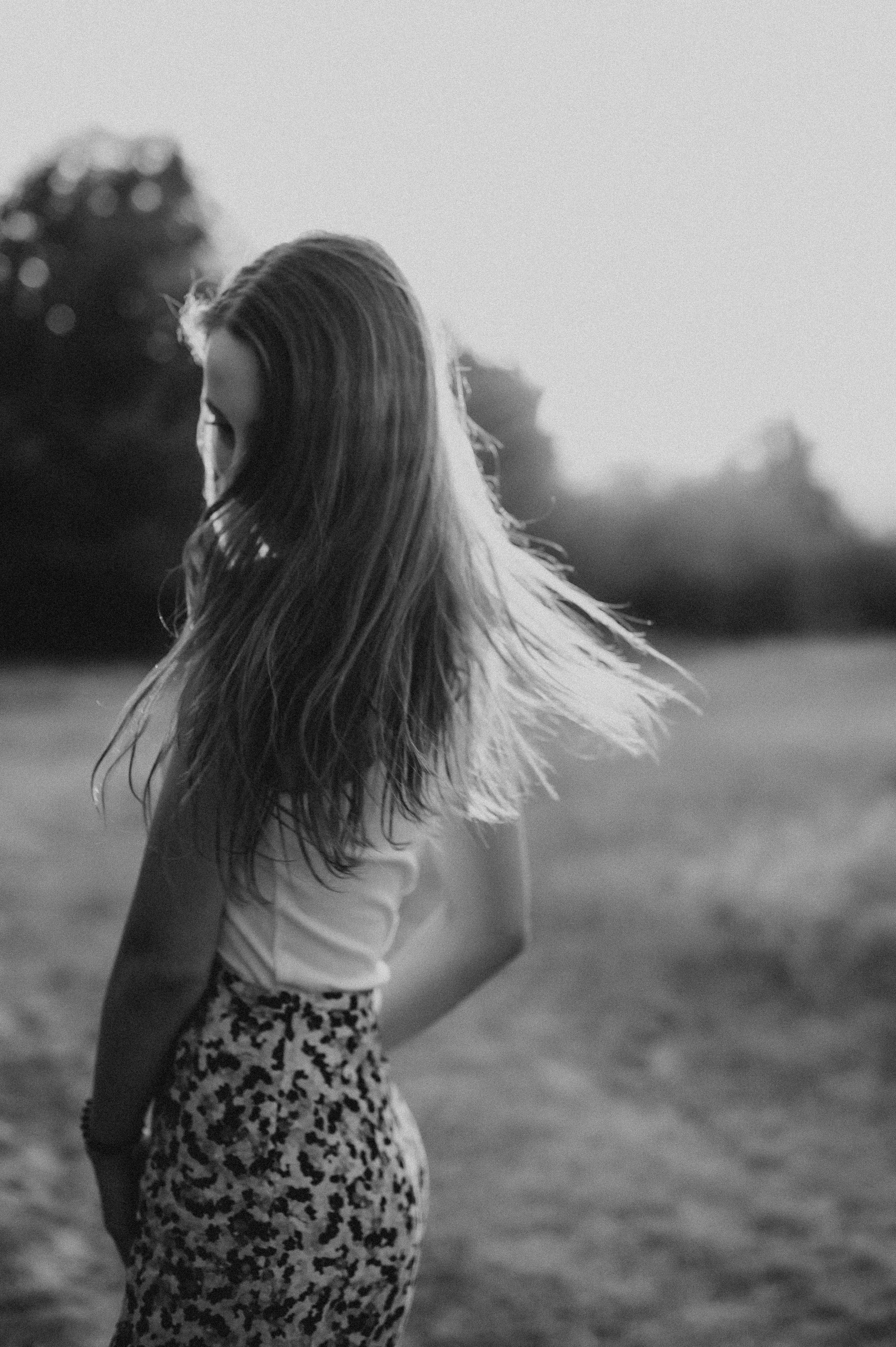 Sedinta foto in natura la apus. Proud Vision Weddings | Wedding Photography & Film — Servicii profesionale Foto Video Nunta Iasi