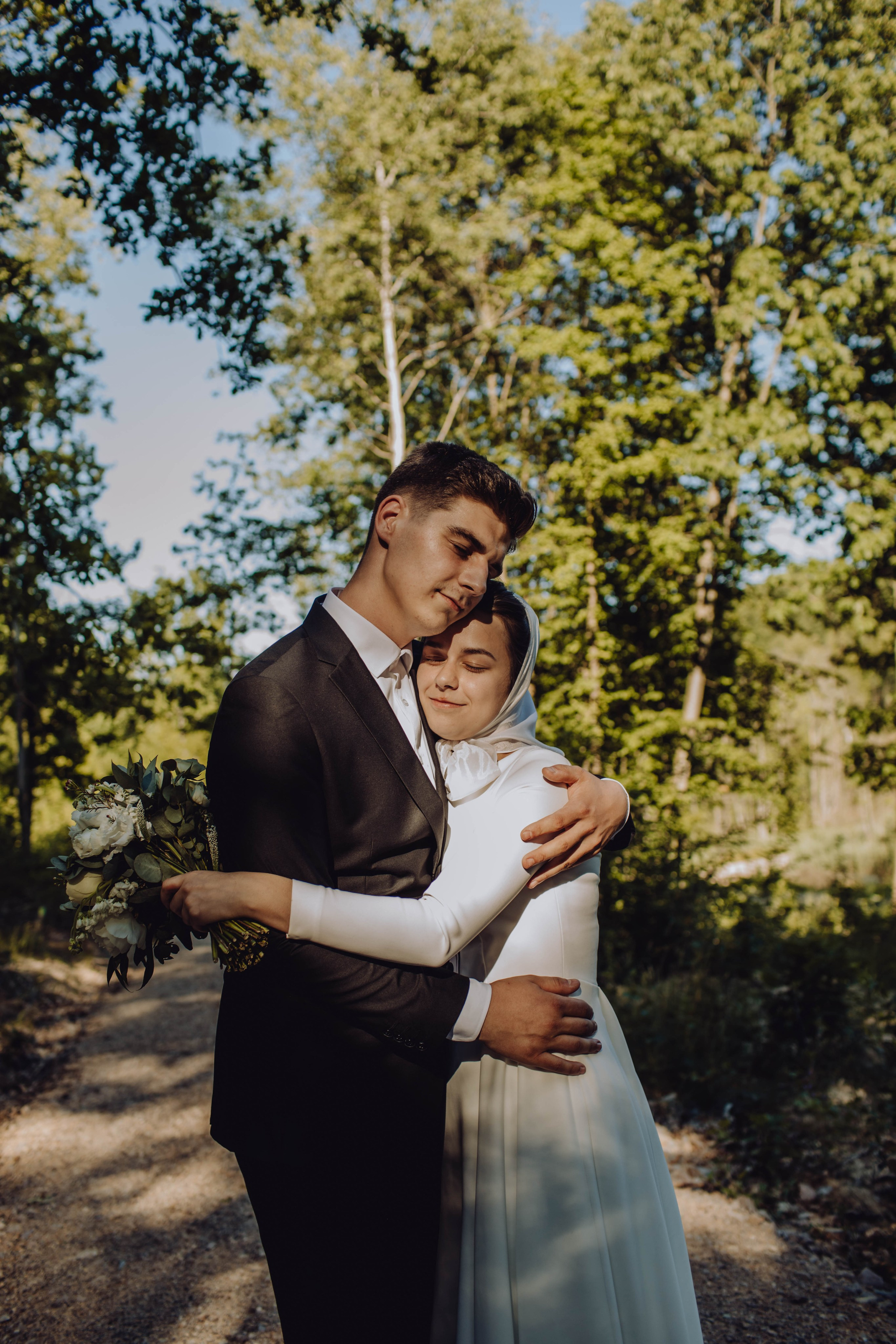 Darius & Alexandra. Wedding & couple photographer from Romania Rut Vetan
