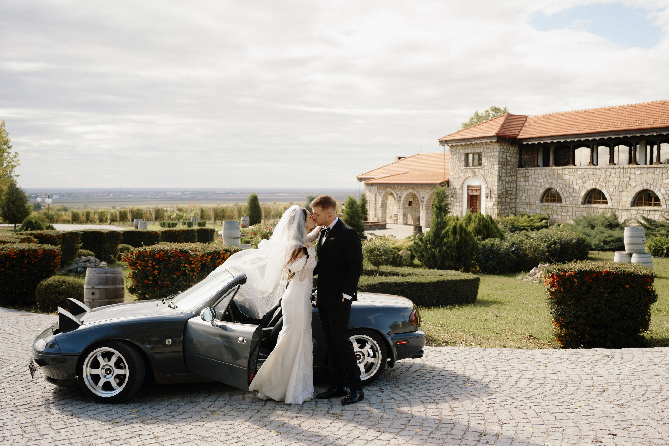 Cristina & Bogdan. STORYCATCHERS