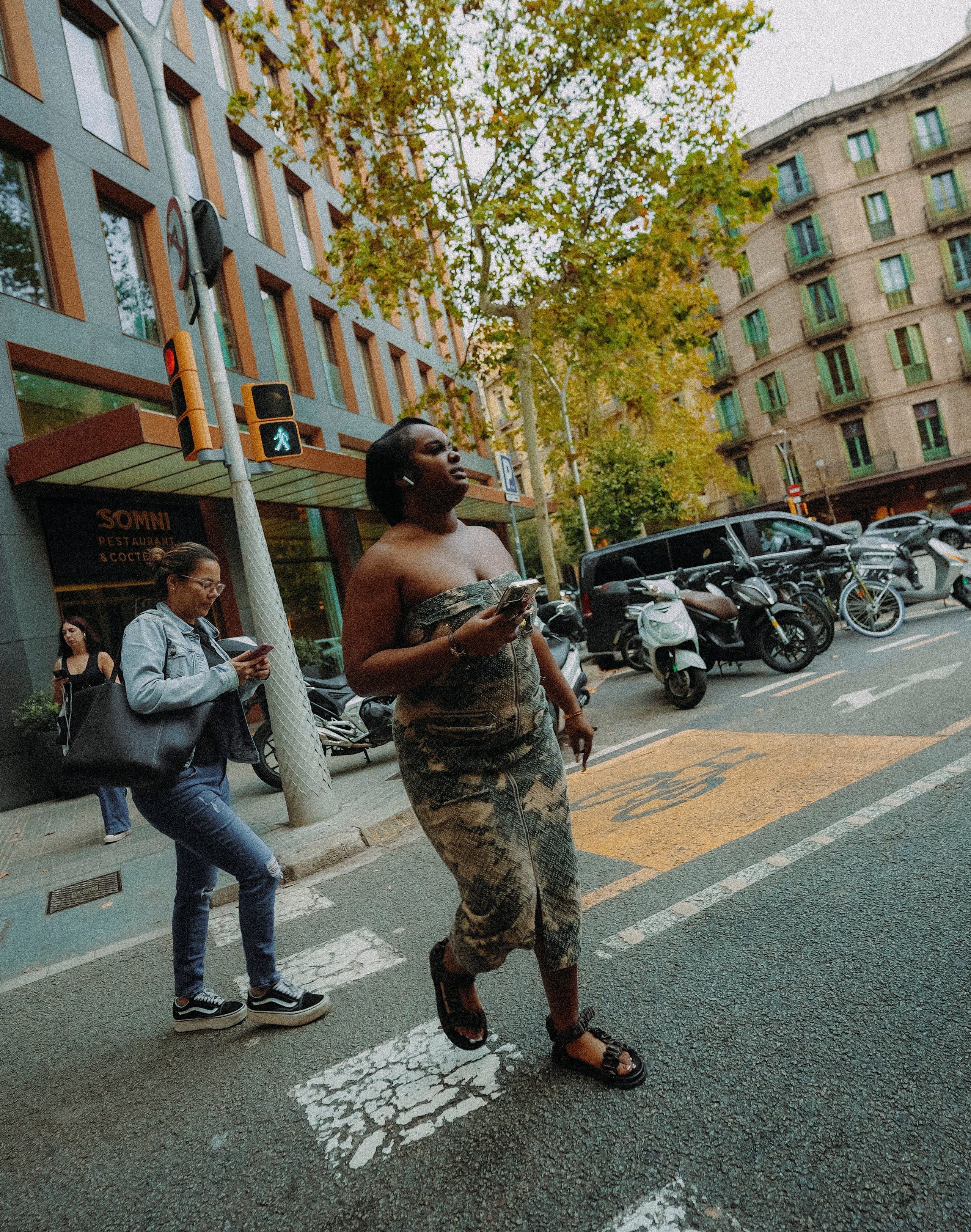 ЕВРОТУР. Стрит-фотография, полная абсурда, идиотизма и красоты