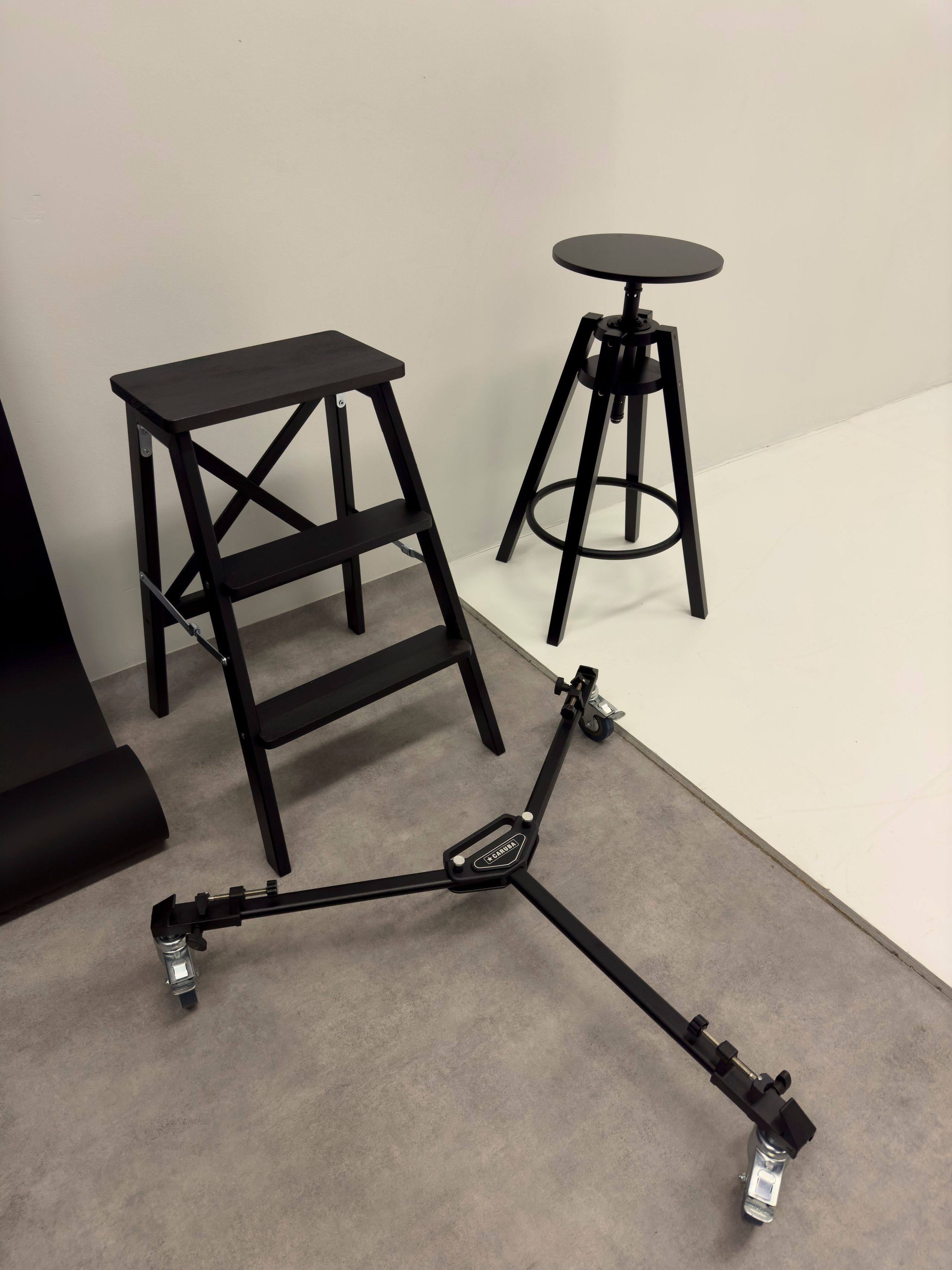 Sava studija jeb vieta, kur izpausties - iPhone Video School. Video shooting and creating with phone, iPhone Video School