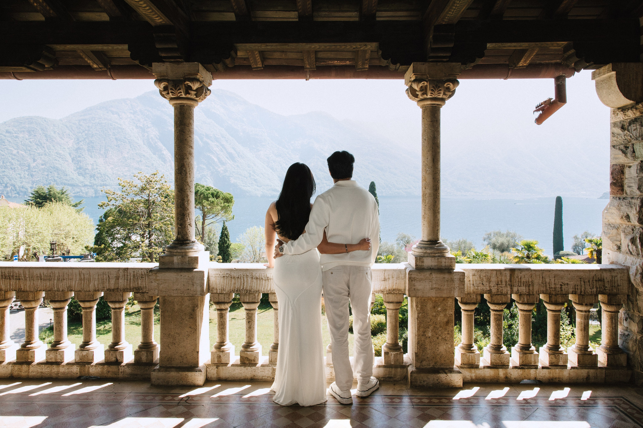 Vish & Kajal. Wedding photographer in Italy