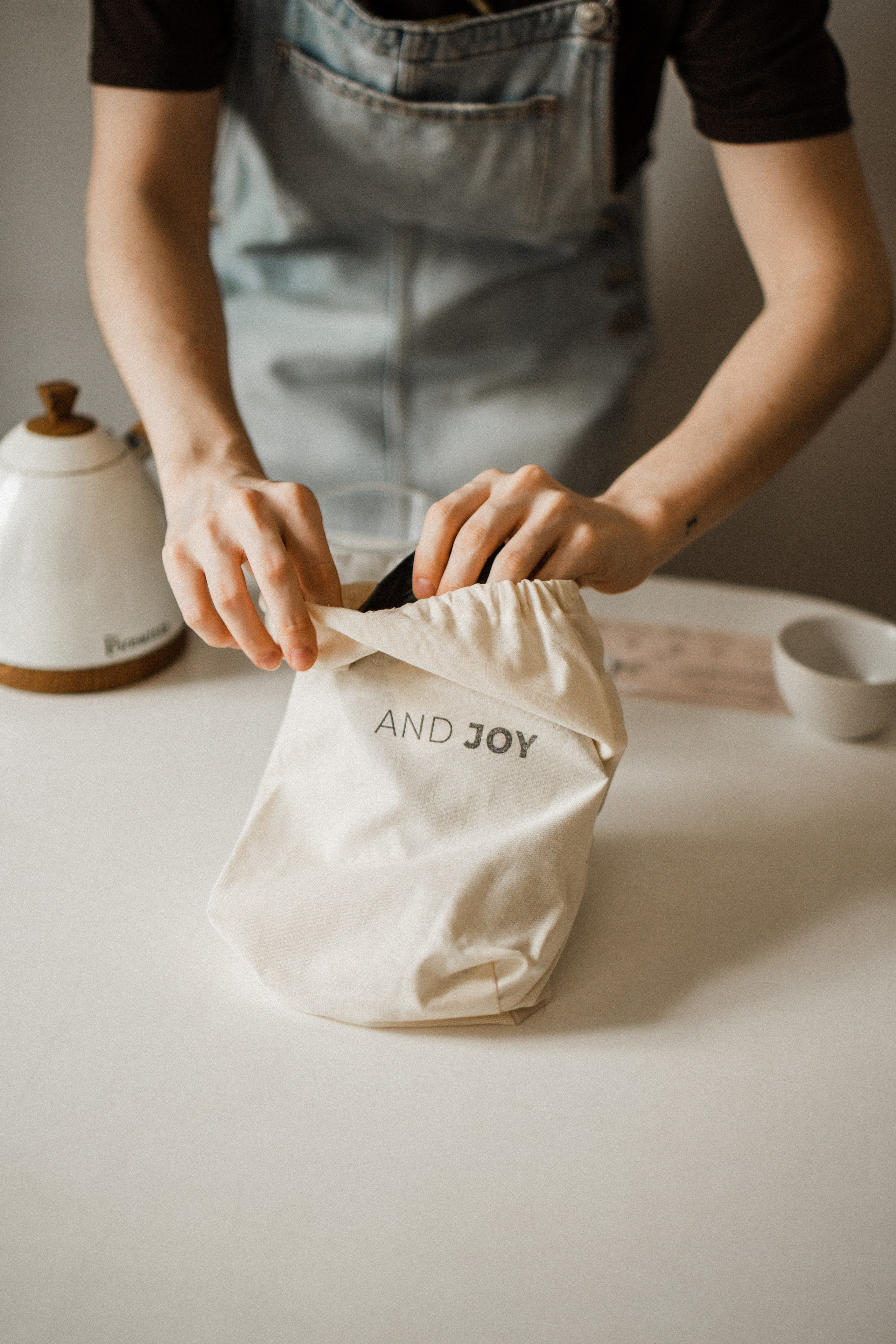 Kootyata coffee shop. Photographer Vladmir Gladkov