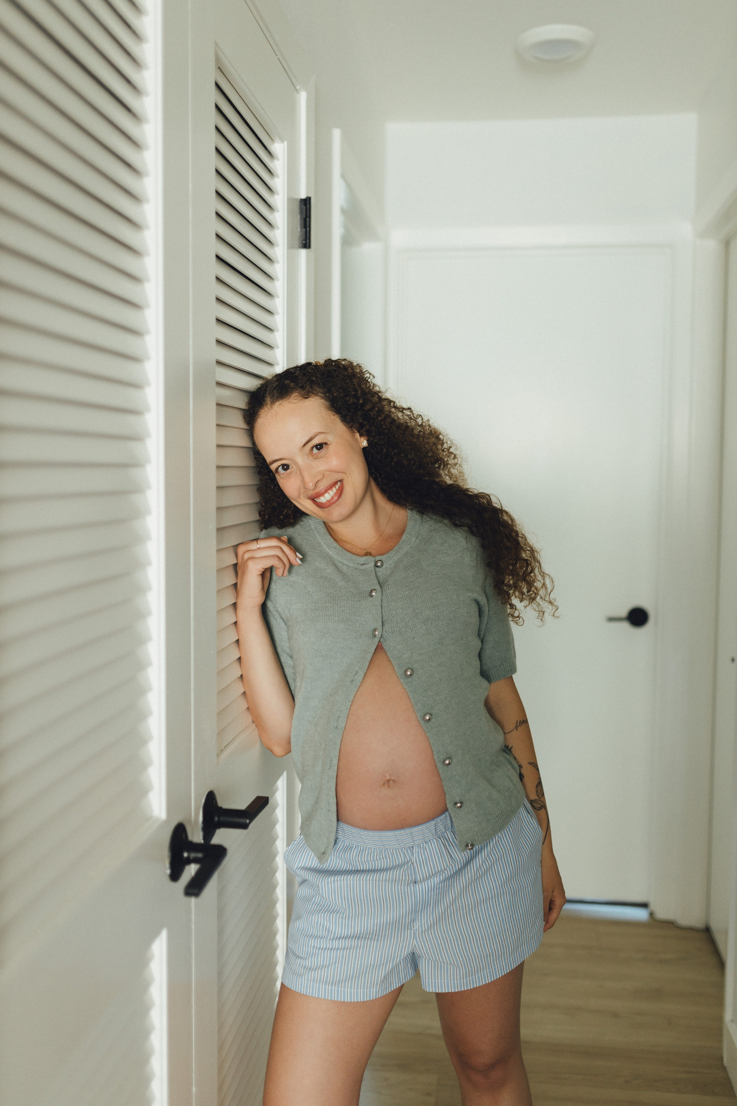 Home Is Where Love Lives|Maternity Photo Session. Maternity, newborn photographer in the Bay Area|Iryna Rakivnenko