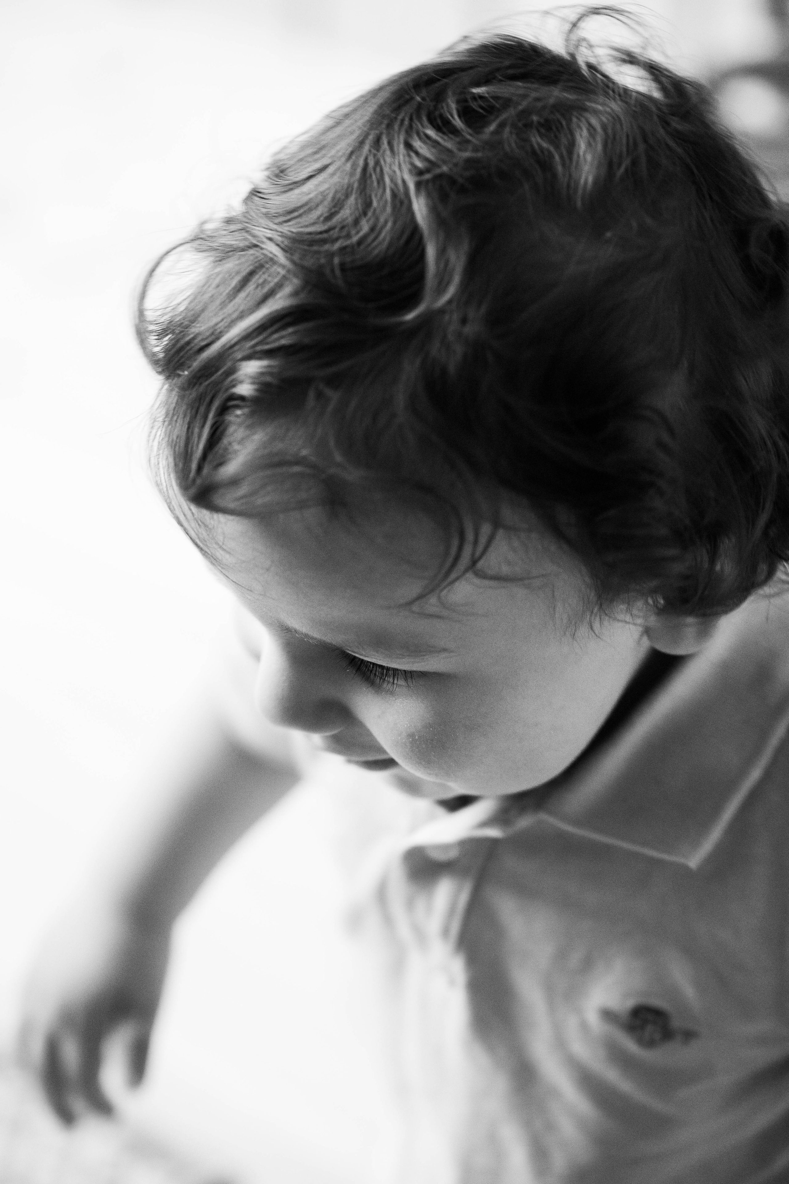 Boy. Elämäntyylivalokuvaaja Turku. Tallentan tunteet kuvaan