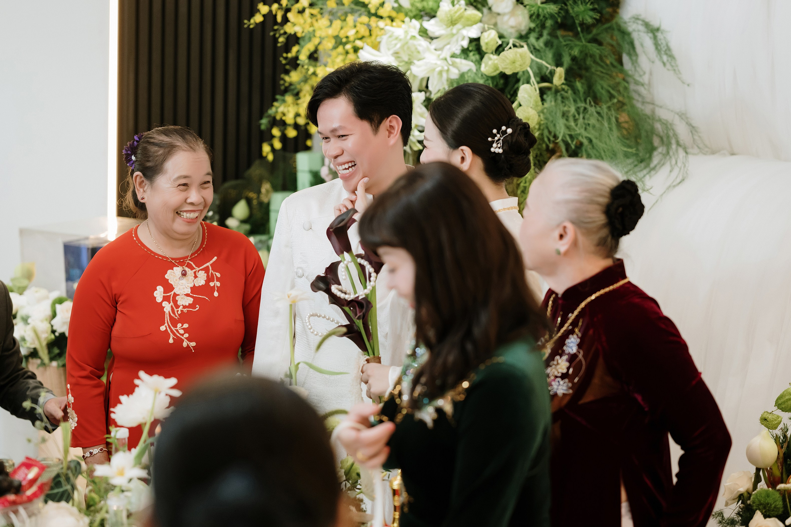 Engagement | NHI + LUAN & LINH + QUY. Saigon Wedding Present | Art Beyond Moments