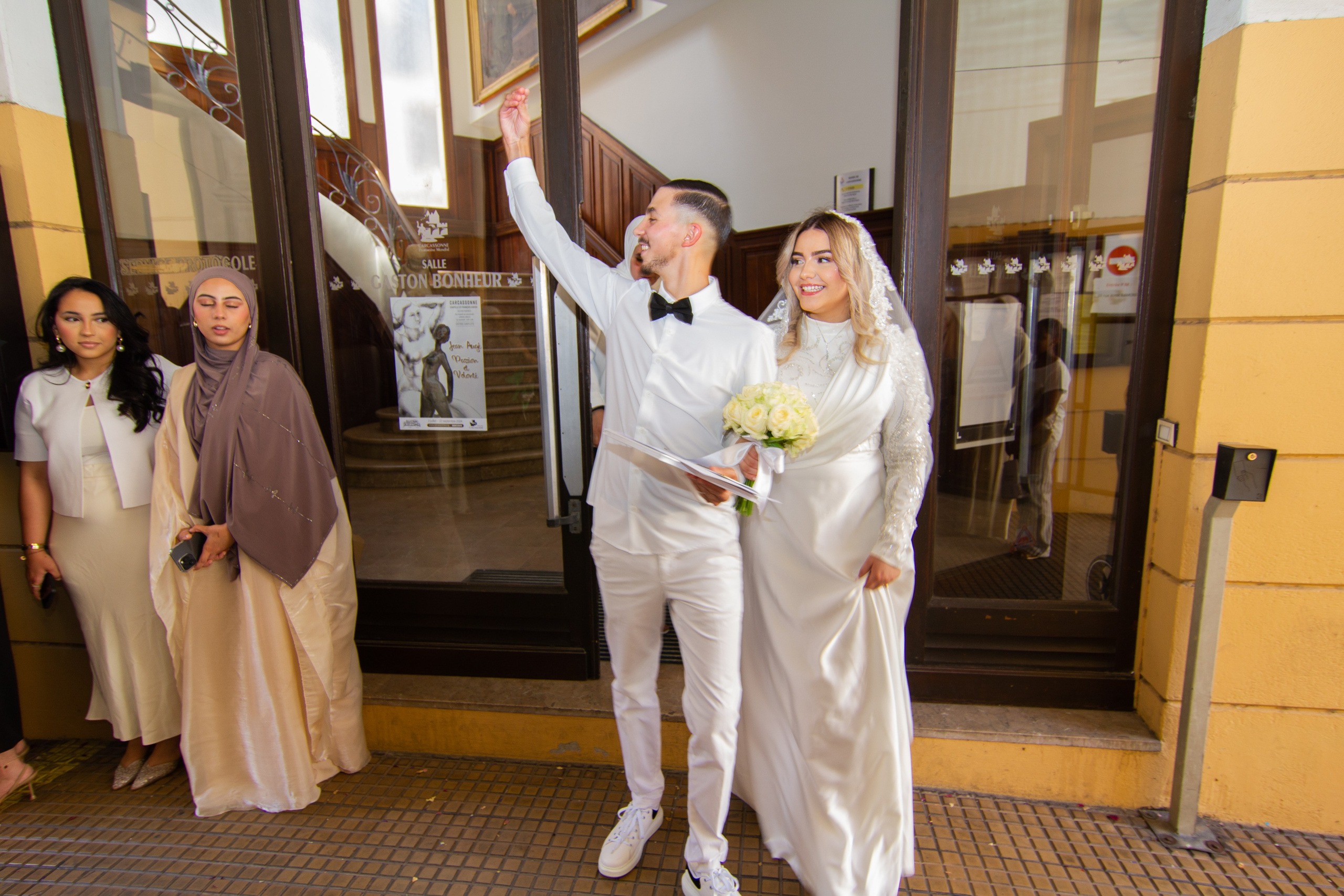 Yassine et Sahra. Studio photo « Partage ton bonheur » – Photographe famille près de Châtellerault, Poitiers et Tours