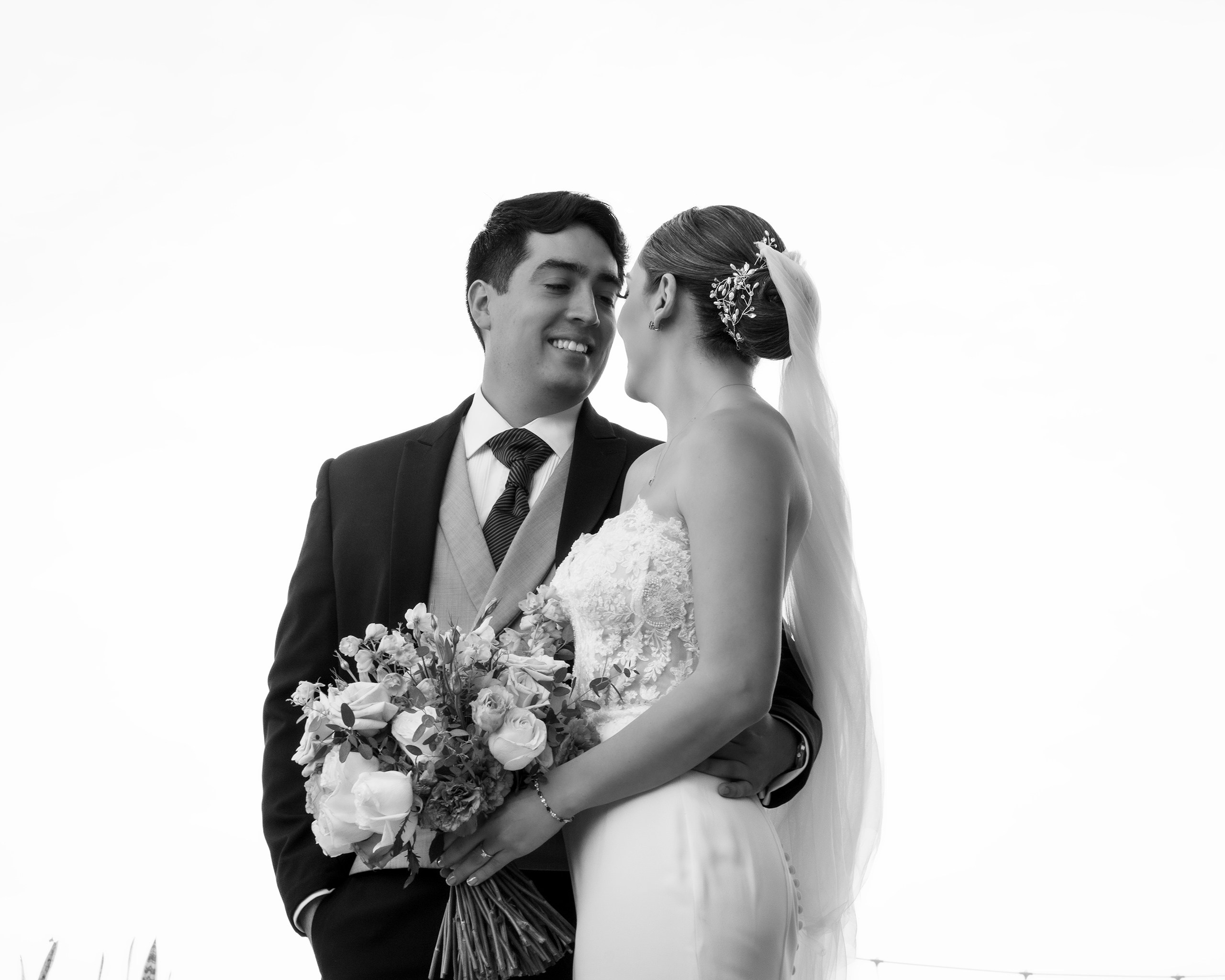 Ale & Diego | Punto Sur GDL. Elopement & Lifestyle Wedding Photographer