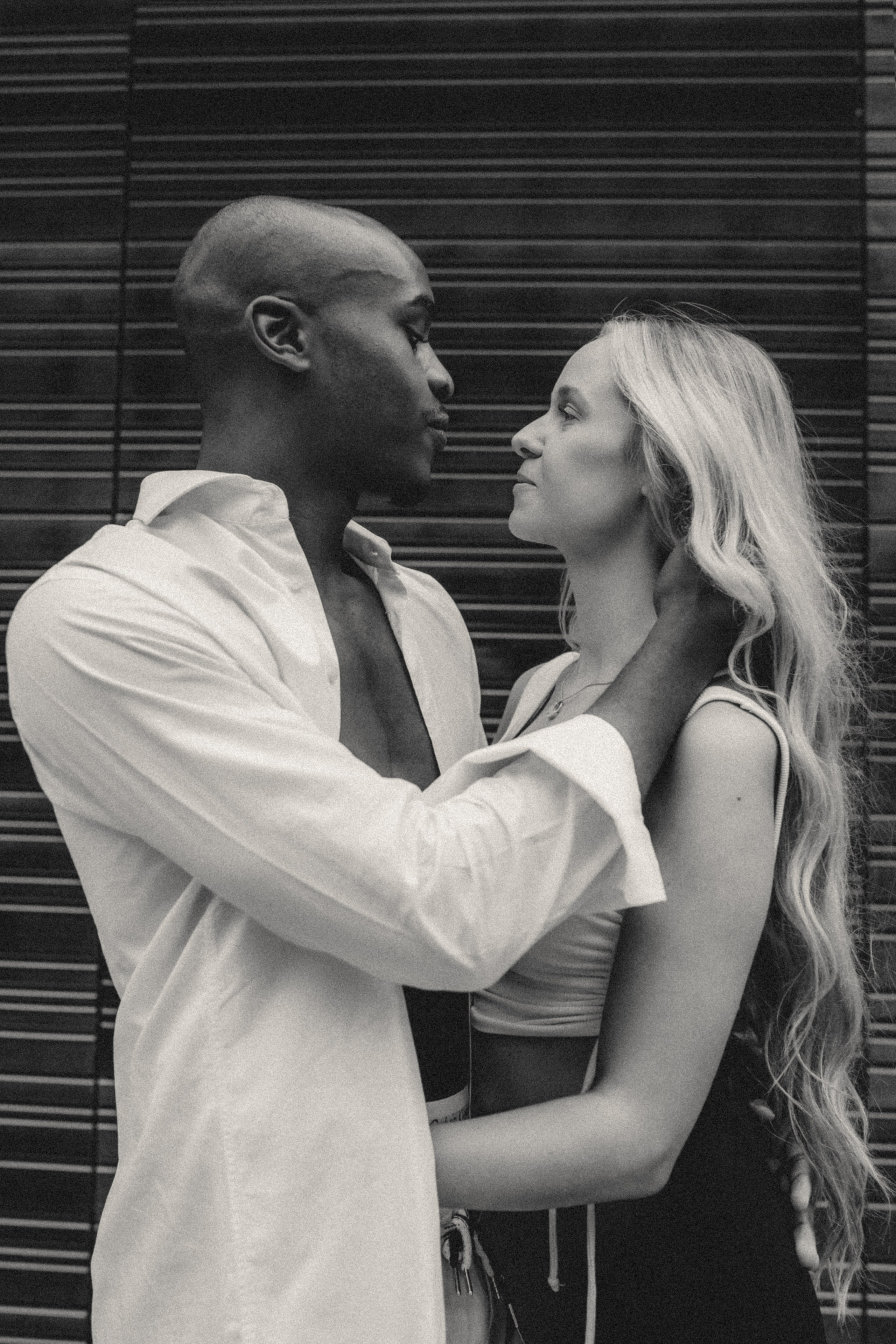 Lovestory in Münster. Schwarz-weiß Fotografie in Münster. Fotografin Viktoria Roschen