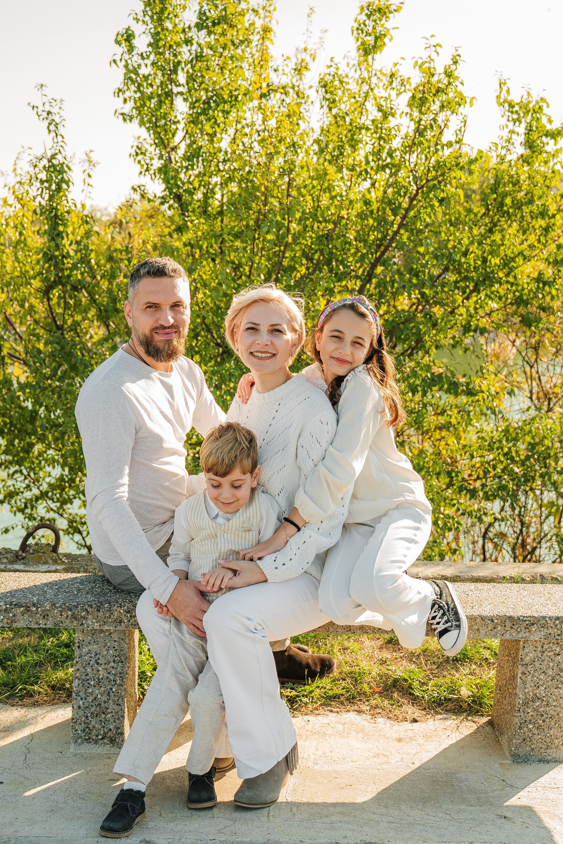Sedinte foto in natura. Daria Kids Photo by Alexandra Tomoiu | Fotograf familie si evenimente | Militari Residence, Bucuresti