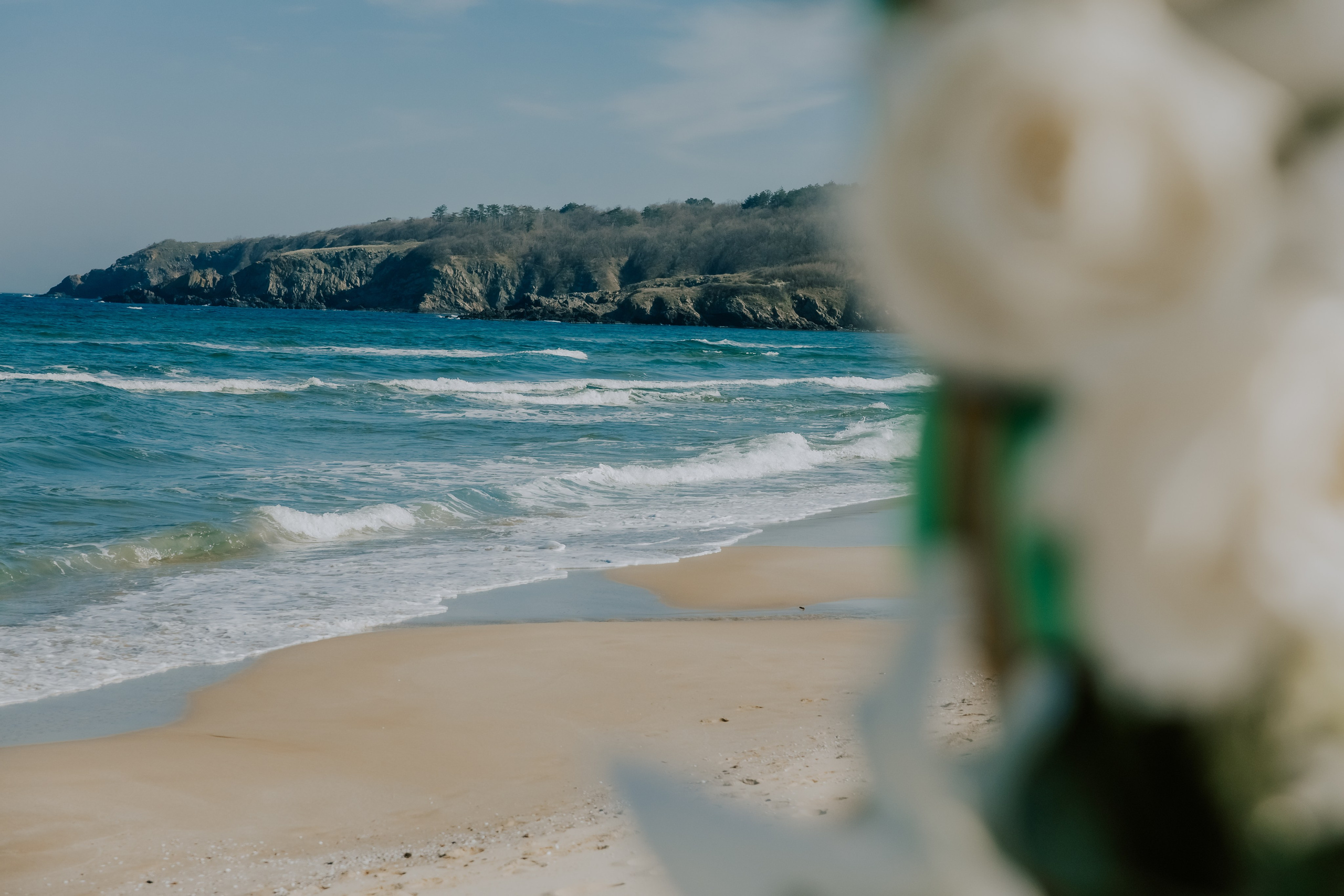 Годеж на плажа. Фотограф Ирина Йотова