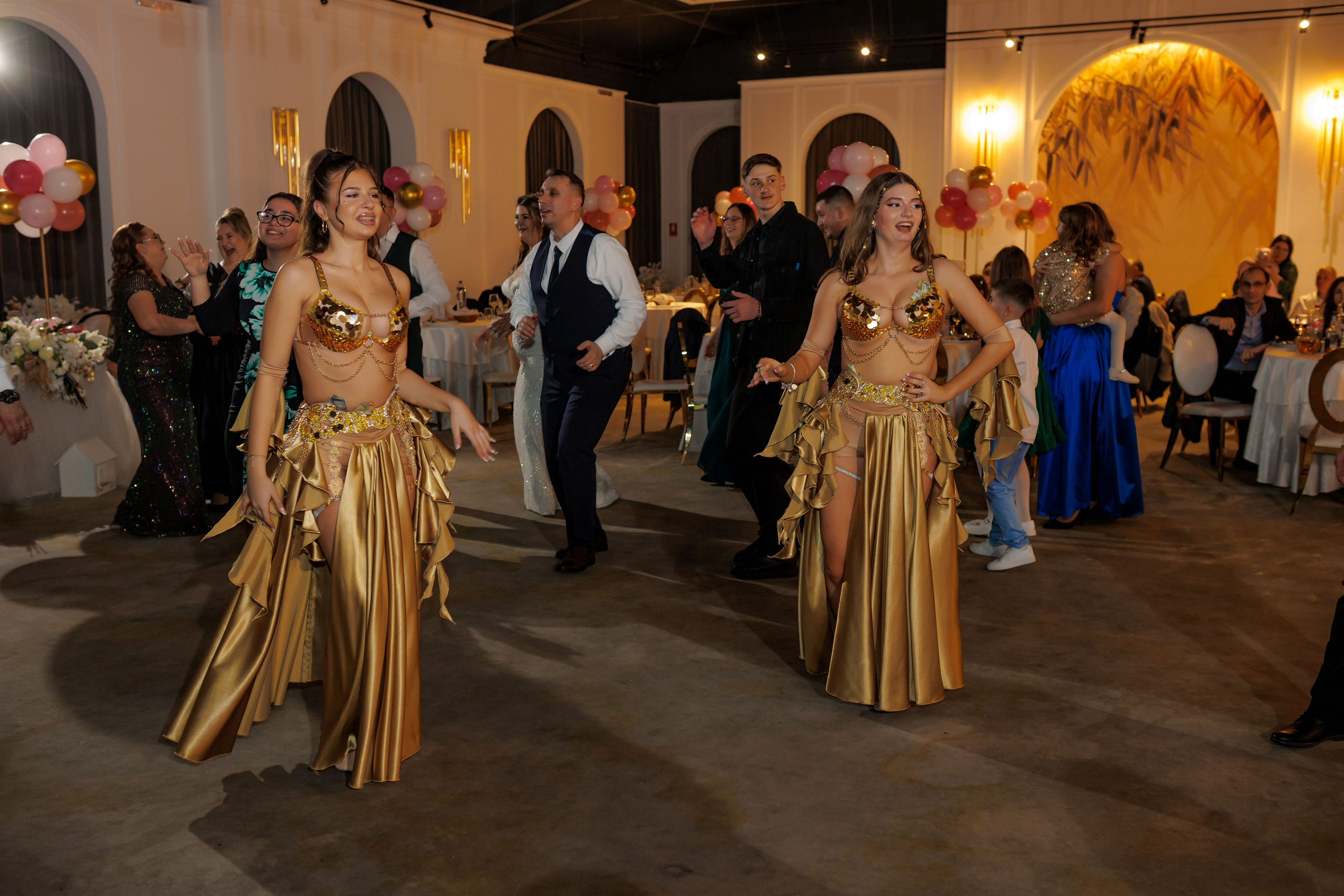 Povestea voastră, regizată de noi |Cristi Turculet Videograf Nuntă Suceava | wedding highlight. Servicii foto-video profesionale, pentru momente de neuitat