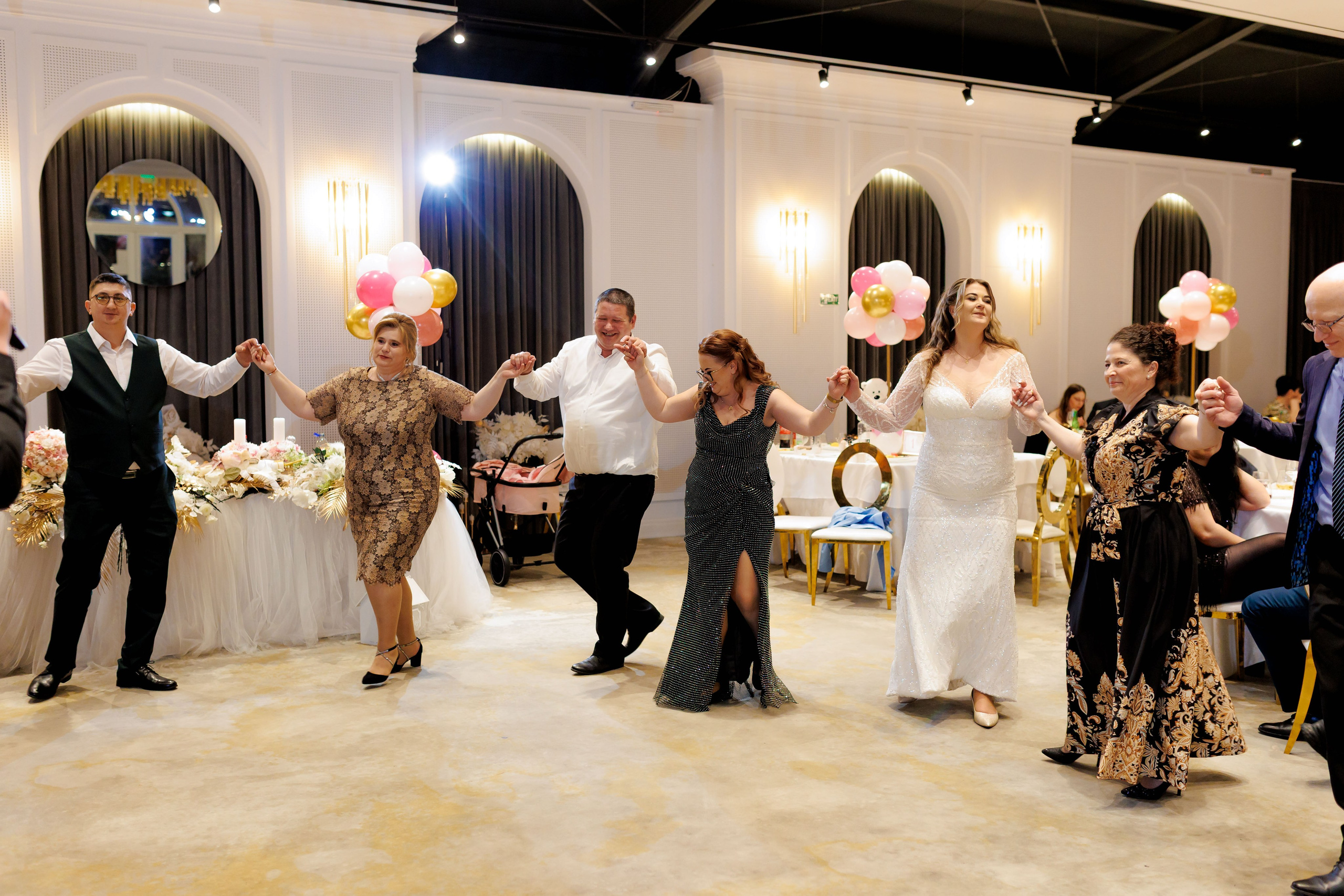 Povestea voastră, regizată de noi |Cristi Turculet Videograf Nuntă Suceava | wedding highlight. Servicii foto-video profesionale, pentru momente de neuitat