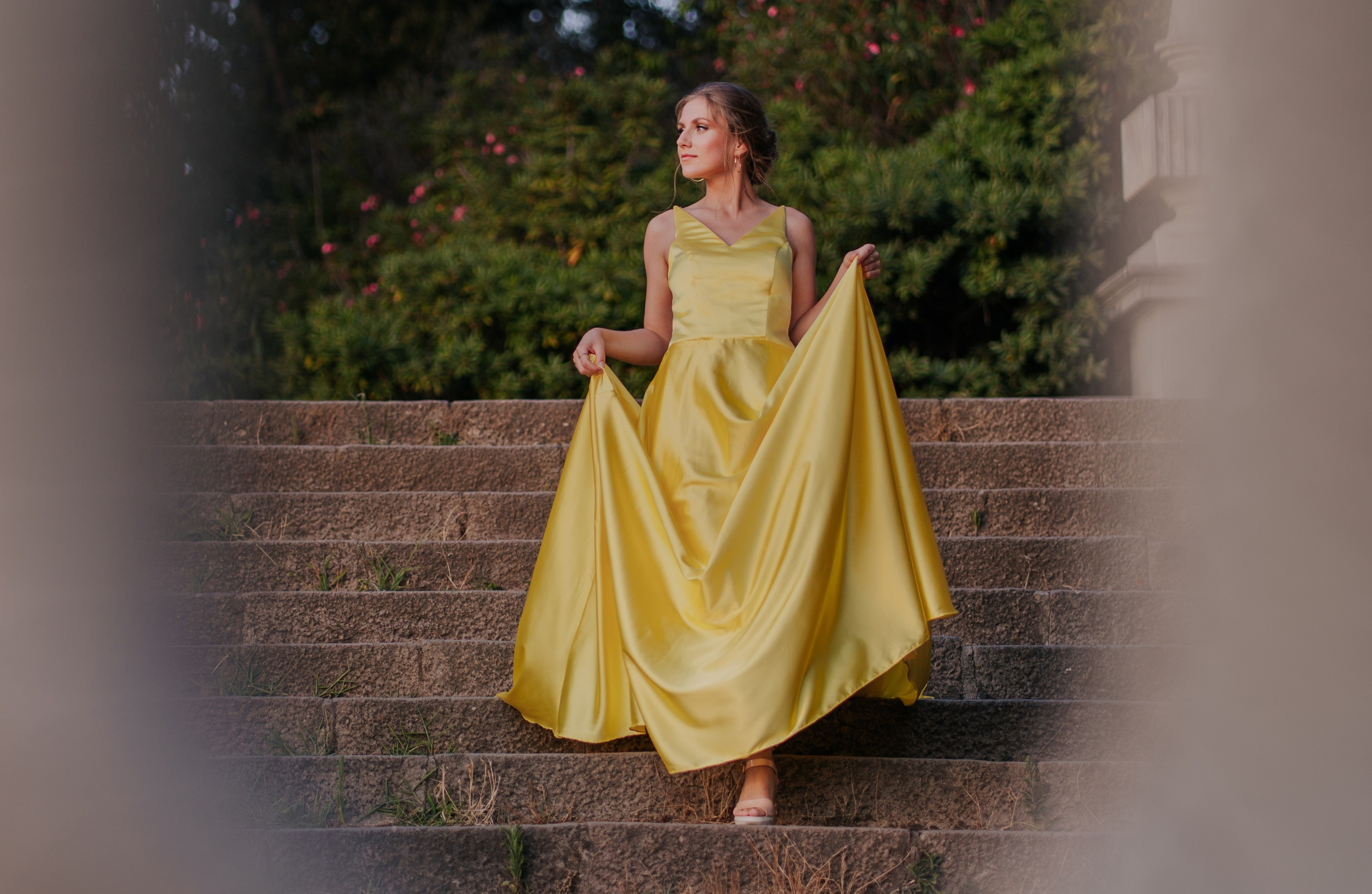 Barcelona Wow Dress Photoshoot Ideas — Photographer in Barcelona Spain