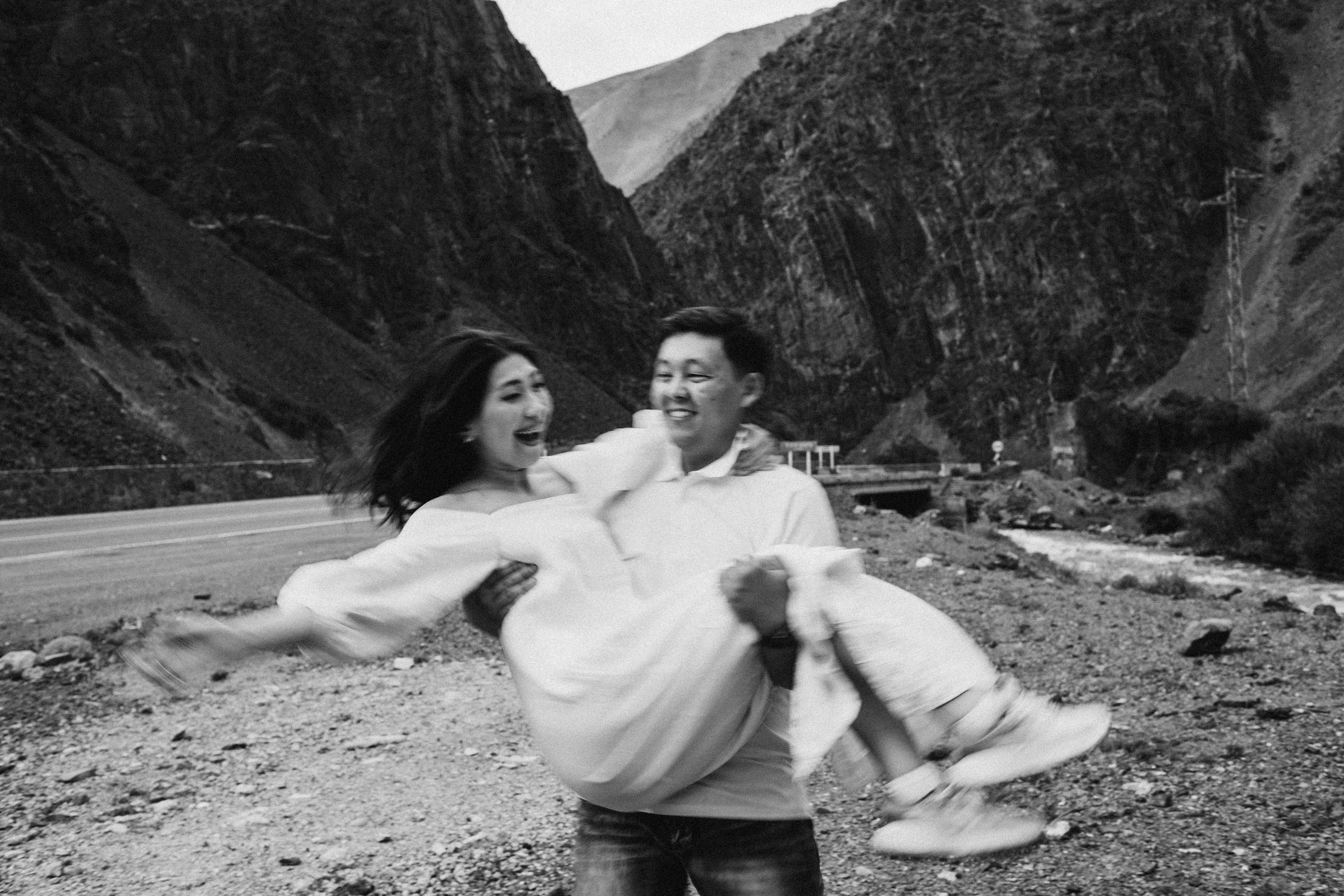 Свадебная фотосессия в Кыргызстане. Фотограф в Бишкеке Оксана Шувалова