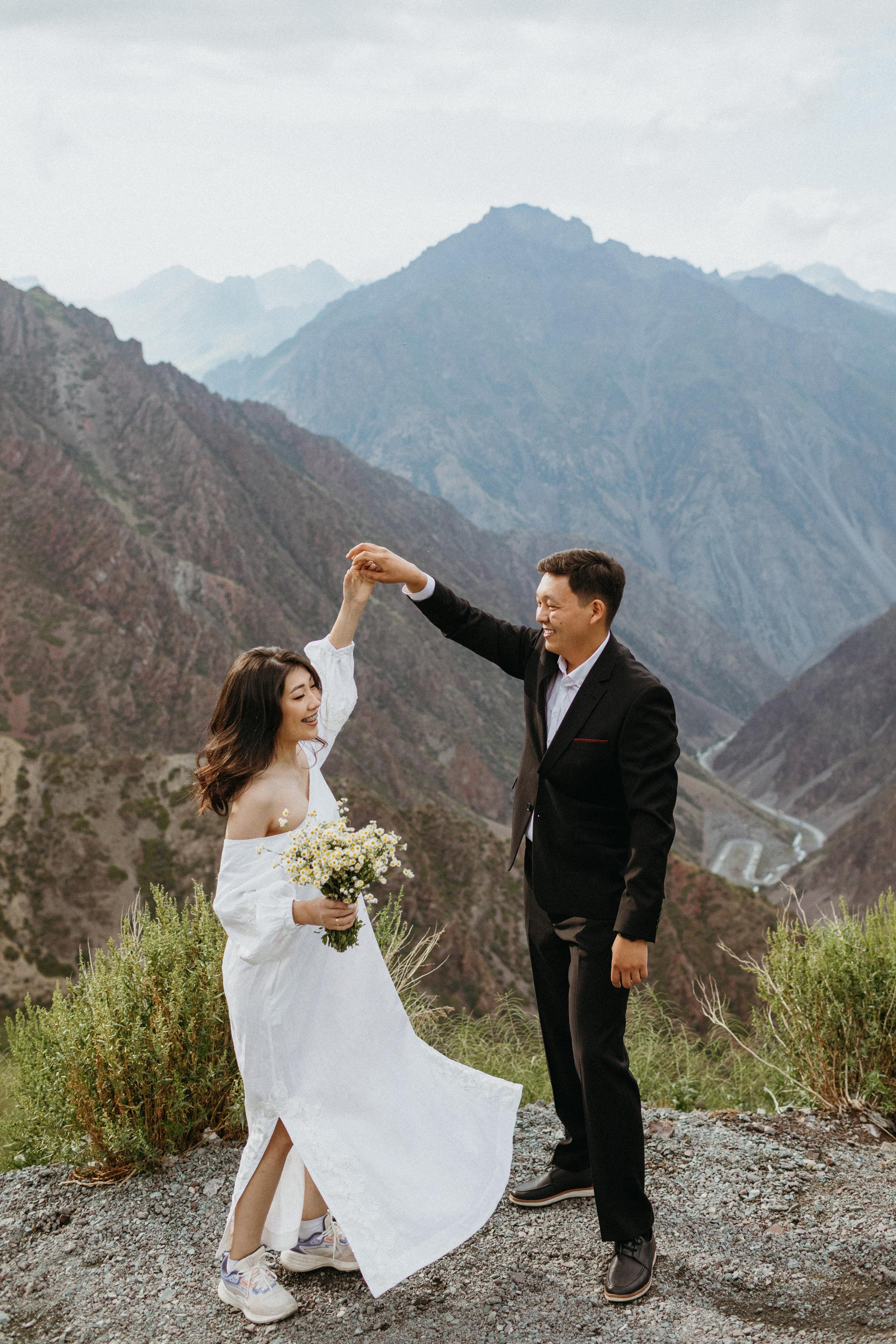 Свадебная фотосессия в Кыргызстане. Фотограф в Бишкеке Оксана Шувалова