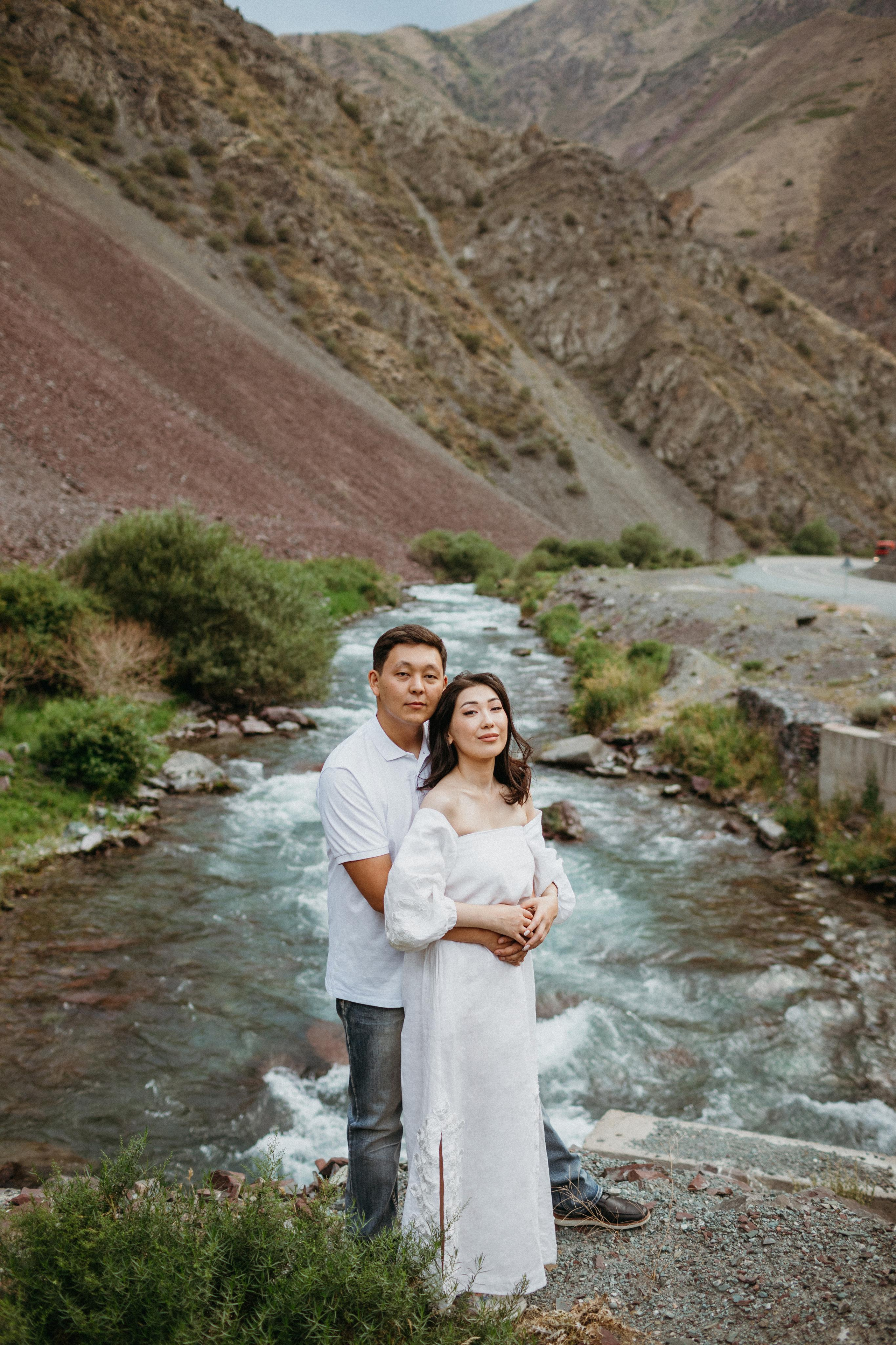 Свадебная фотосессия в Кыргызстане. Фотограф в Бишкеке Оксана Шувалова