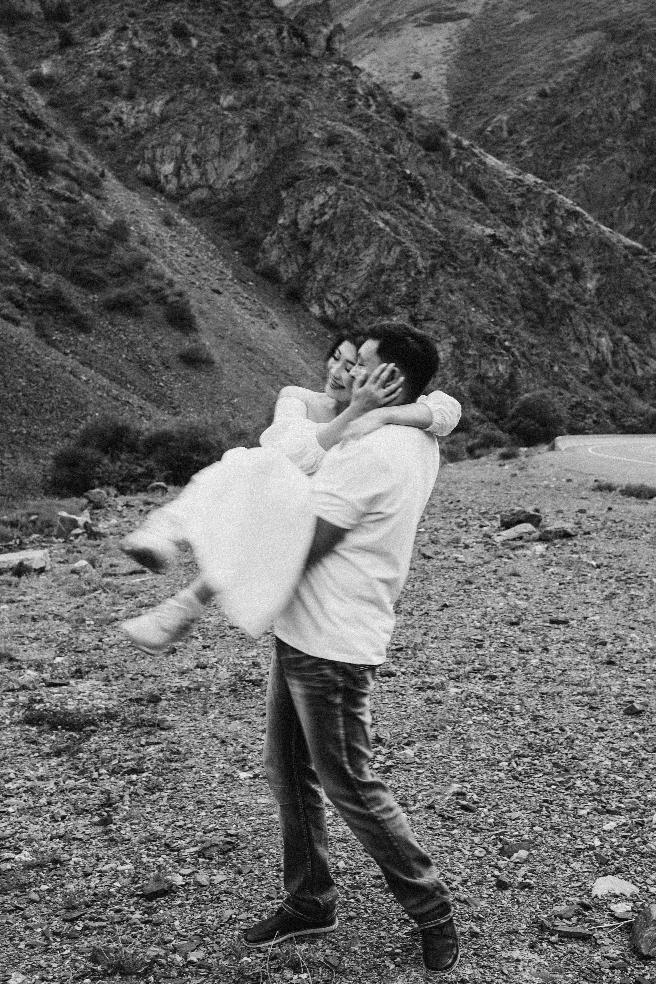 Свадебная фотосессия в Кыргызстане. Фотограф в Бишкеке Оксана Шувалова