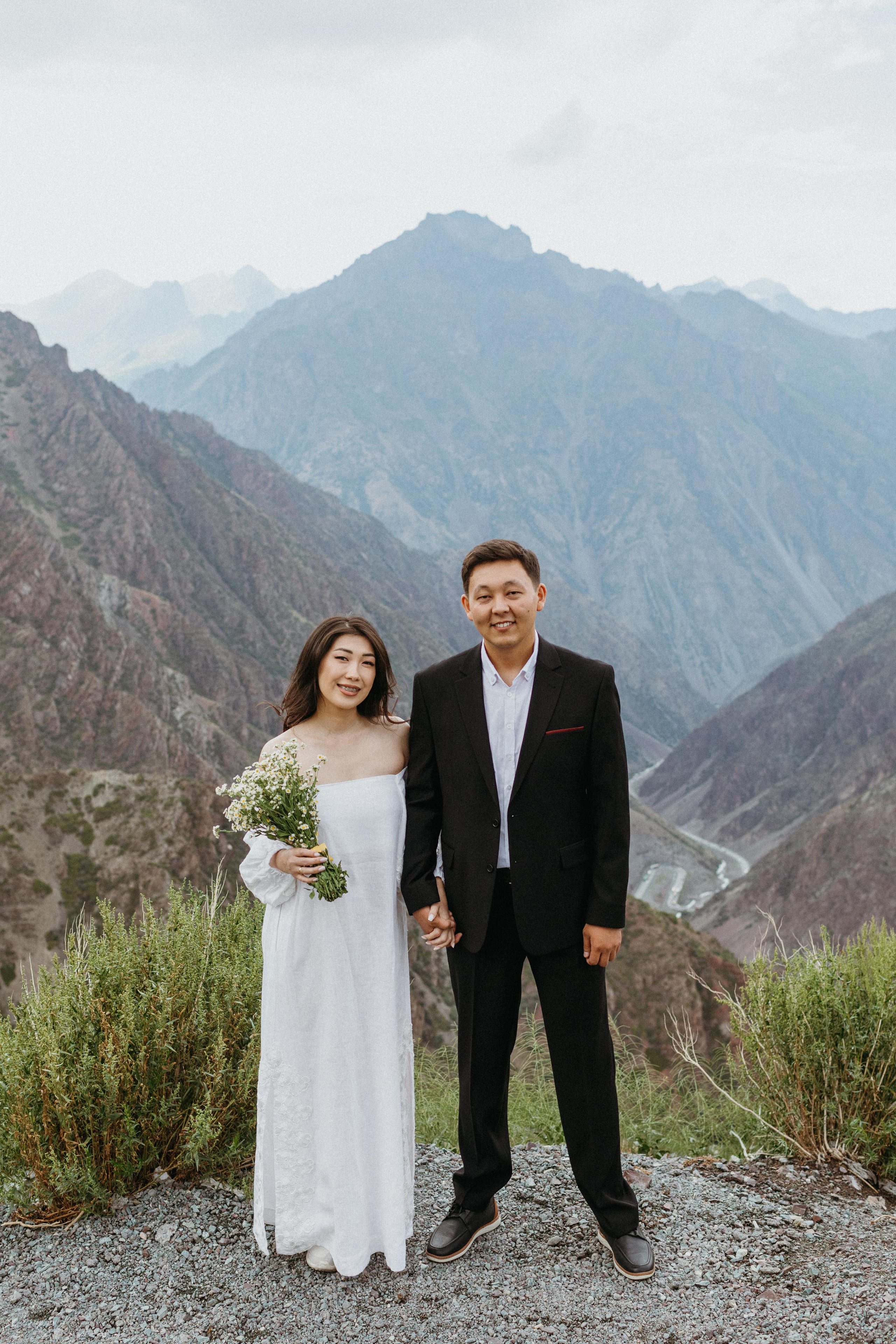 Свадебная фотосессия в Кыргызстане. Фотограф в Бишкеке Оксана Шувалова