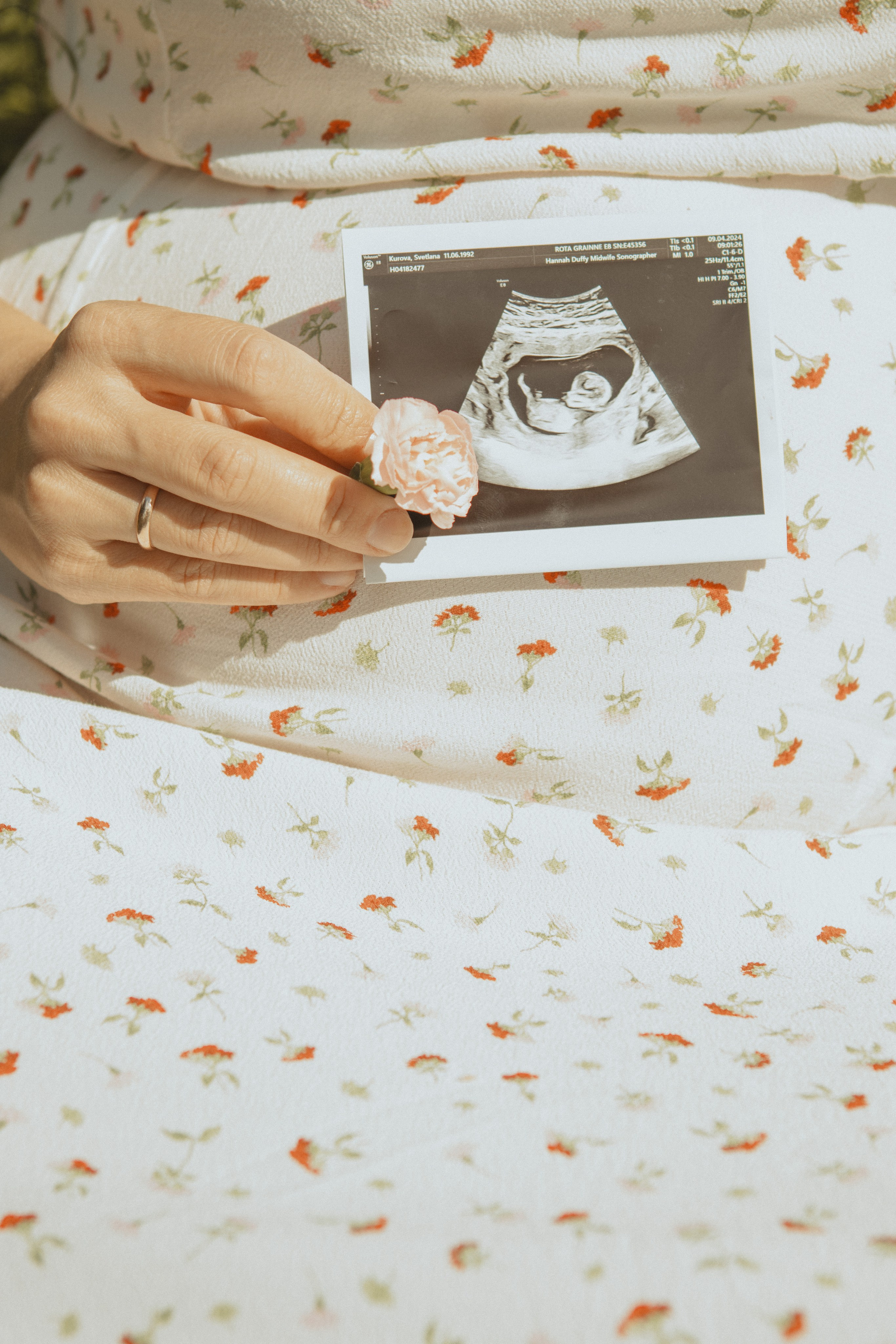 Expecting Pregnancy. Photographer Margarita Antonova in Naas, Co Kildare