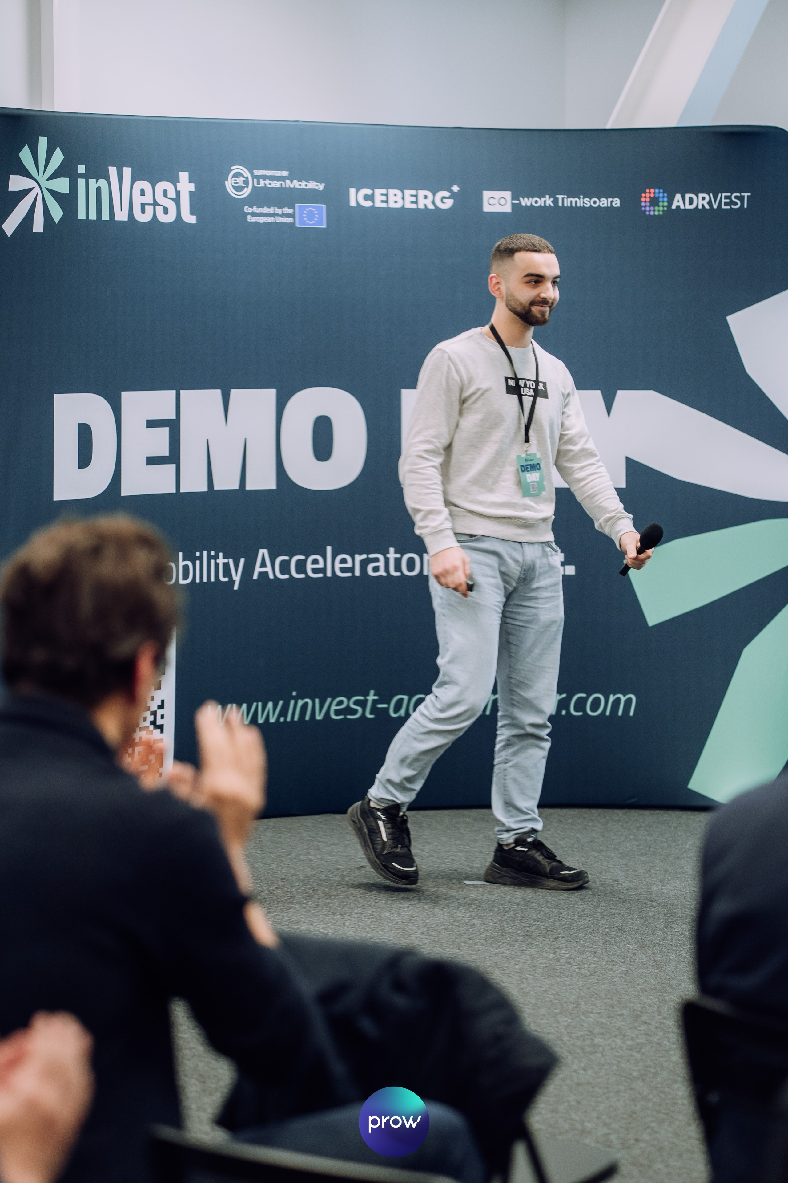 InVest DemoDay @ Cowork. Cozac Cristian Photographer