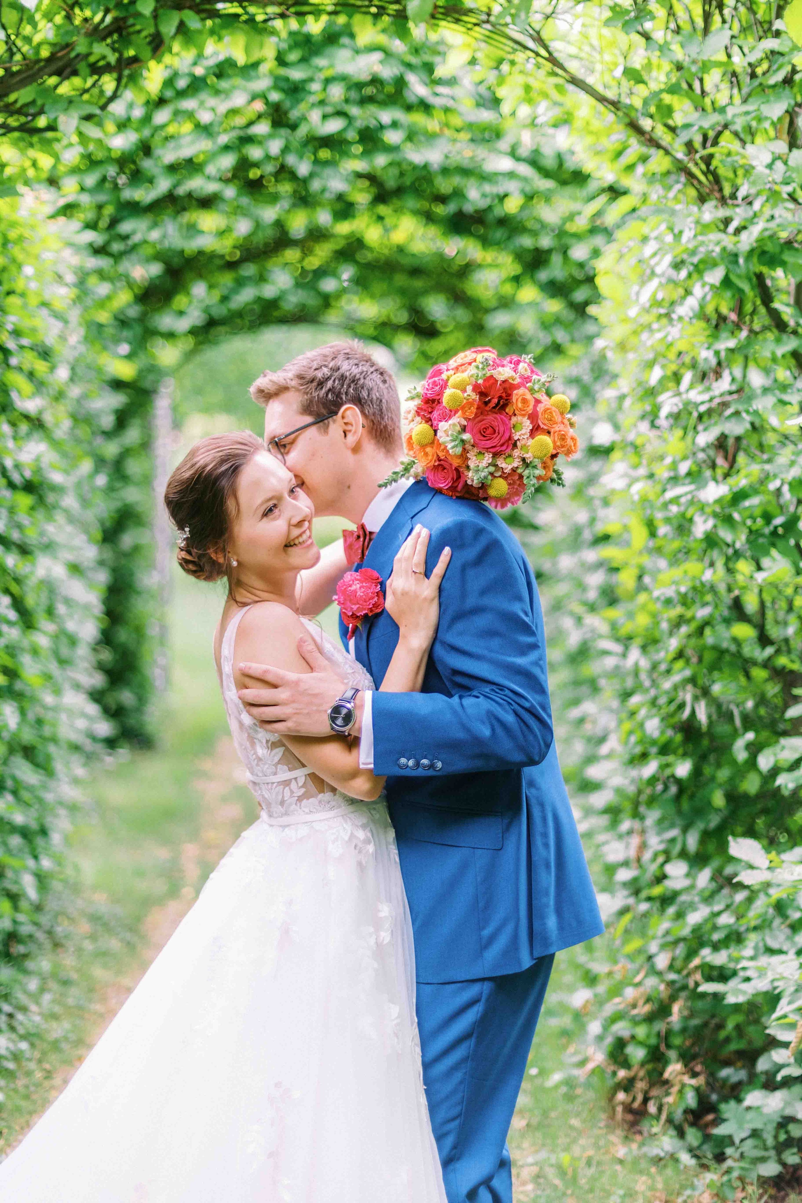 brautpaar bei hochzeit im schloss von hammerstein