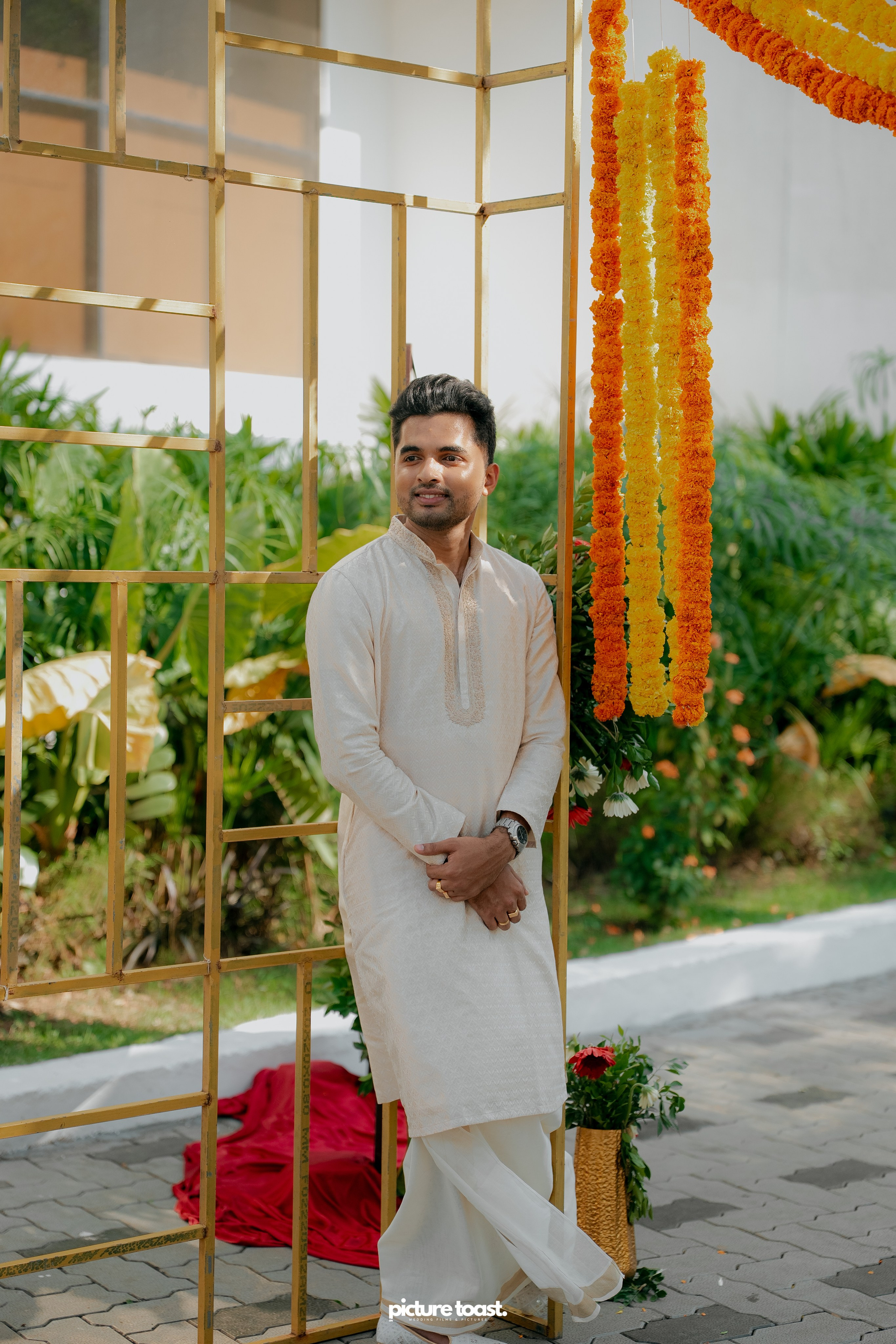 Traditional Kerala Hindu Wedding. Fine art Wedding Photographers in India & Canada