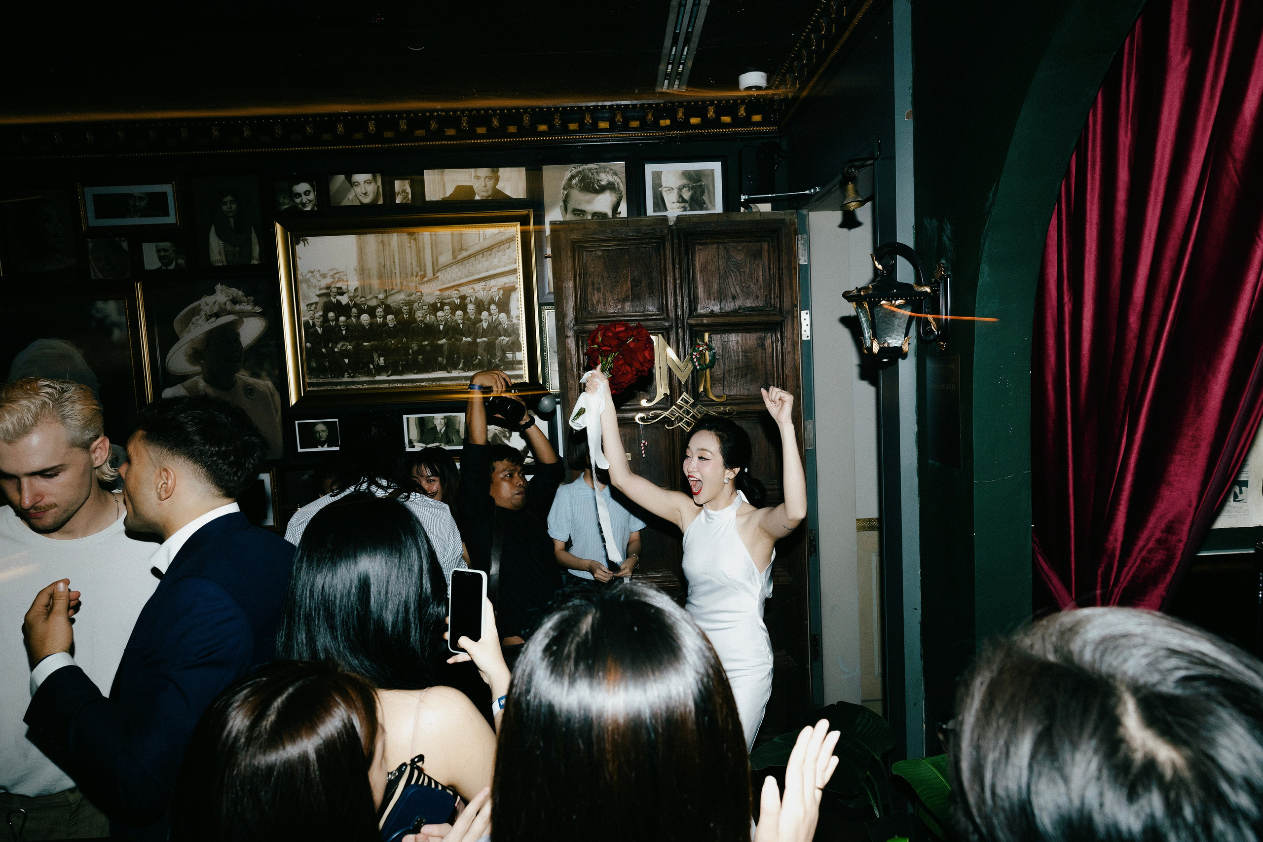 HIEP & TRINH / After wedding. Nhiếp ảnh gia đám cưới hàng đầu tại Thành Phố Hồ Chí Minh