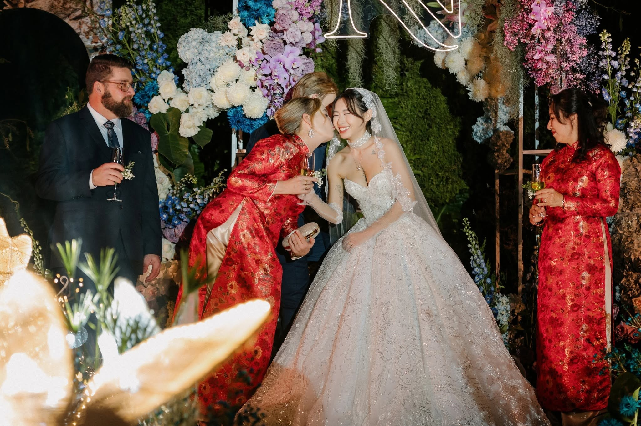 𝐊𝐞𝐥𝐥𝐢𝐞 & 𝐍𝐢𝐤𝐥𝐚𝐬 / Destination Wedding. Saigon Wedding Present | Art Beyond Moments