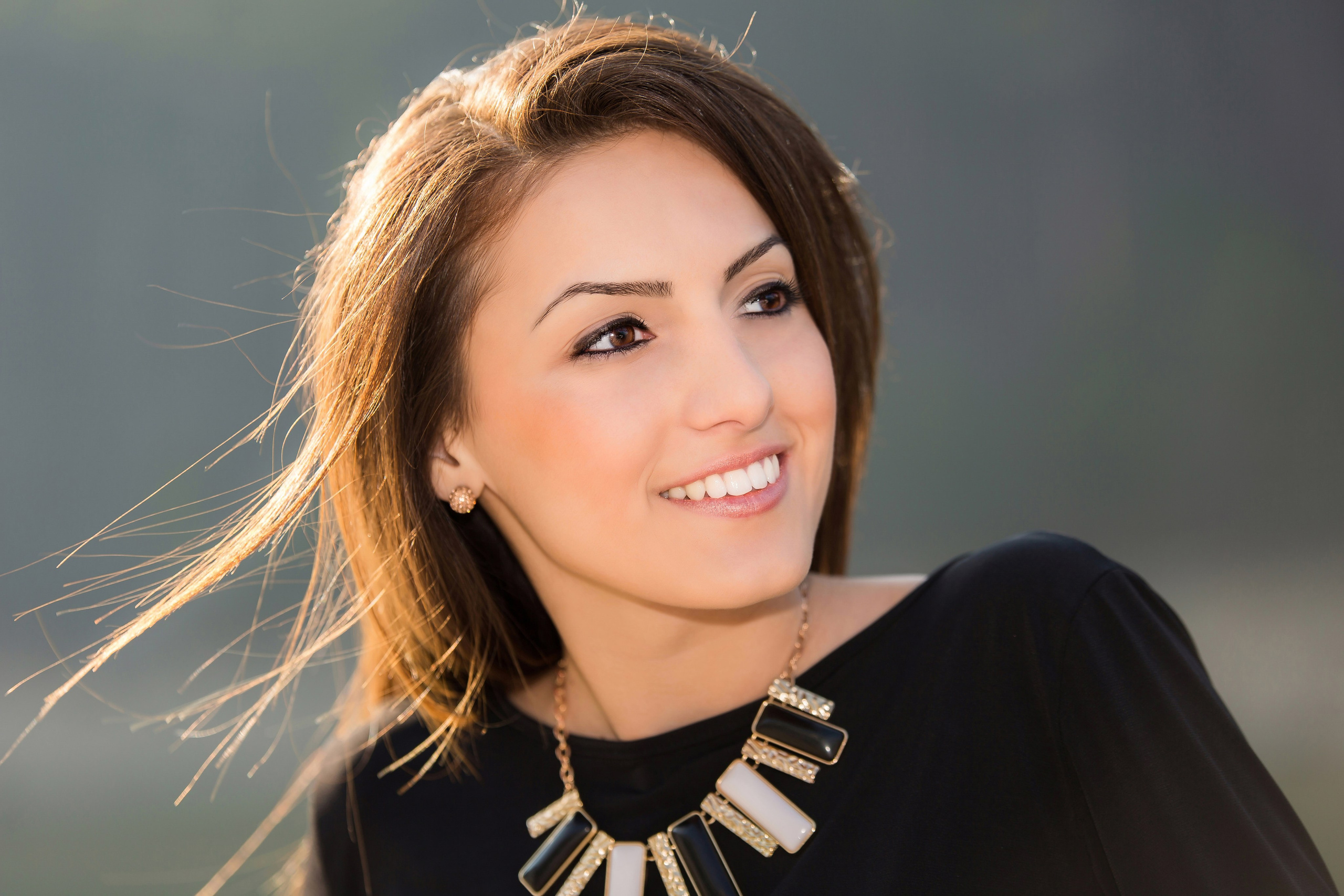 Portrete diverse — 2. Pagina principală