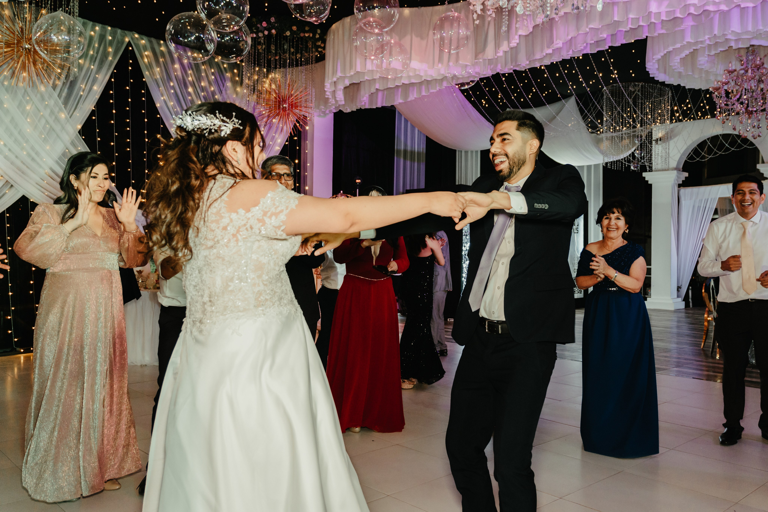 VANIA + LUIS BODA CIVIL. Studio KVTA | Fotografía y Video de Bodas en Arequipa
