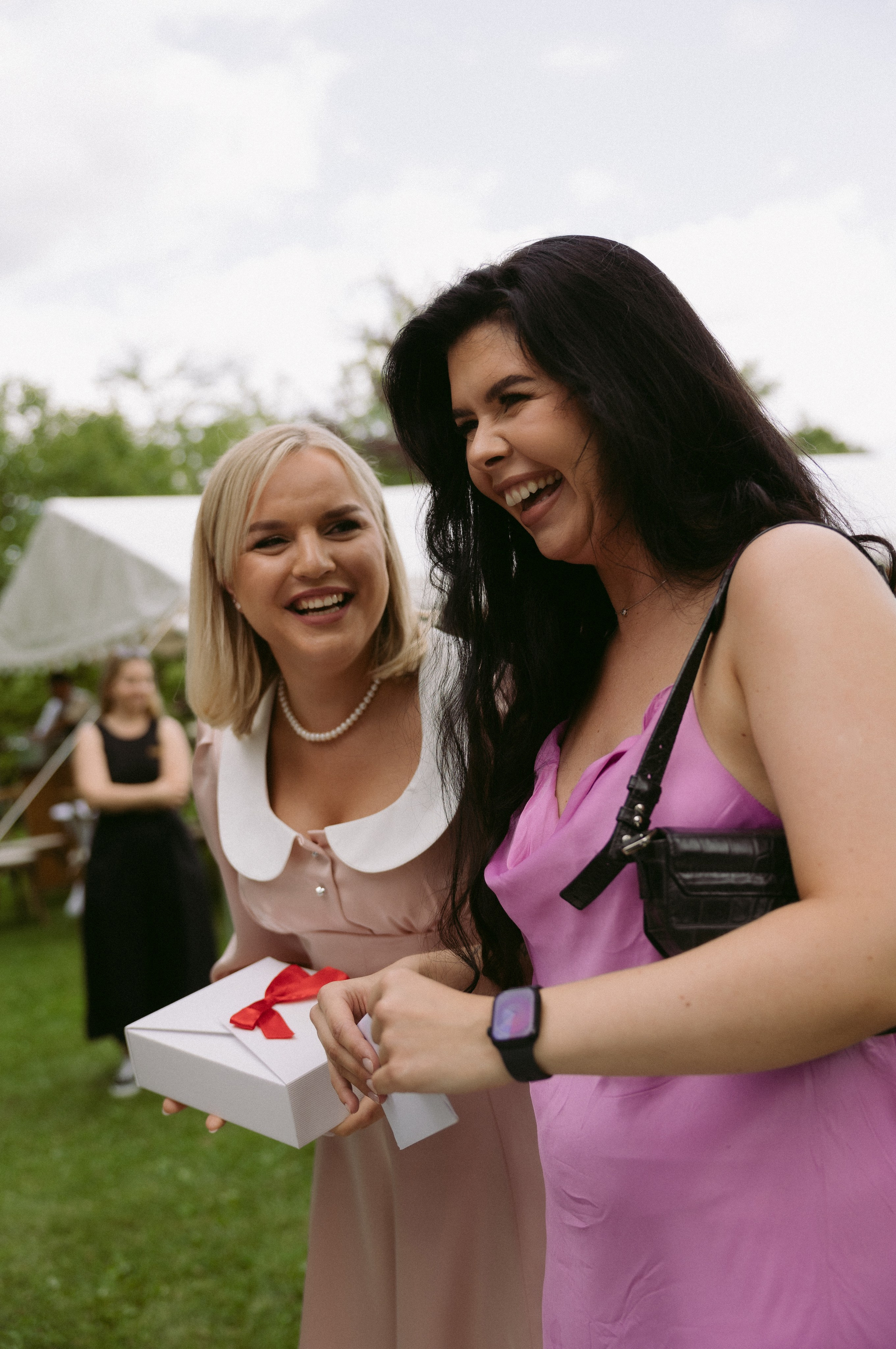 Ieva ir Martynas | Vestuvės Kauno botanikos sode. Vestuvių ir šeimų fotografė Lena Bondarenko / belove photo