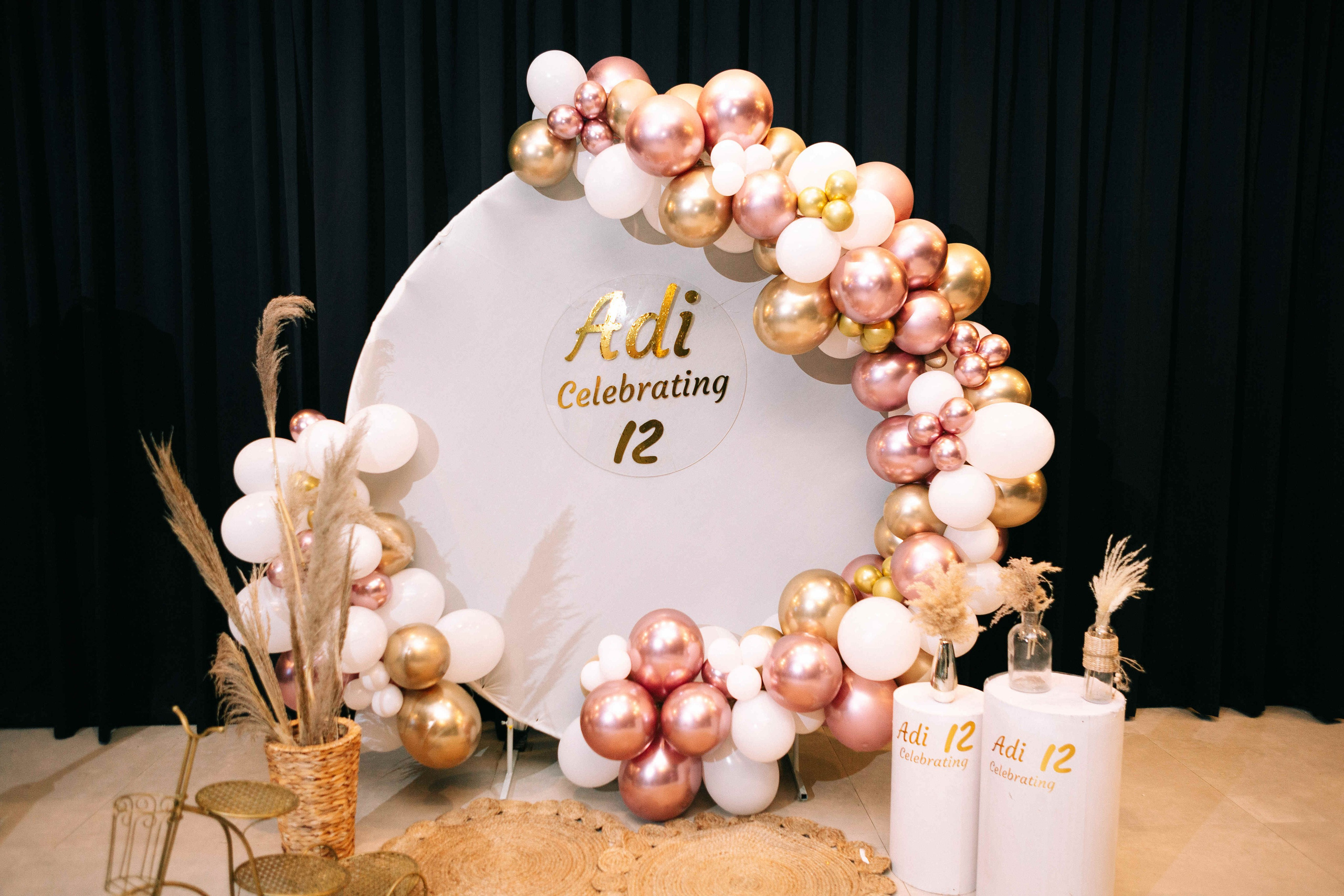 PARTY WITH FRIENDS. Https://shi-photo.com/