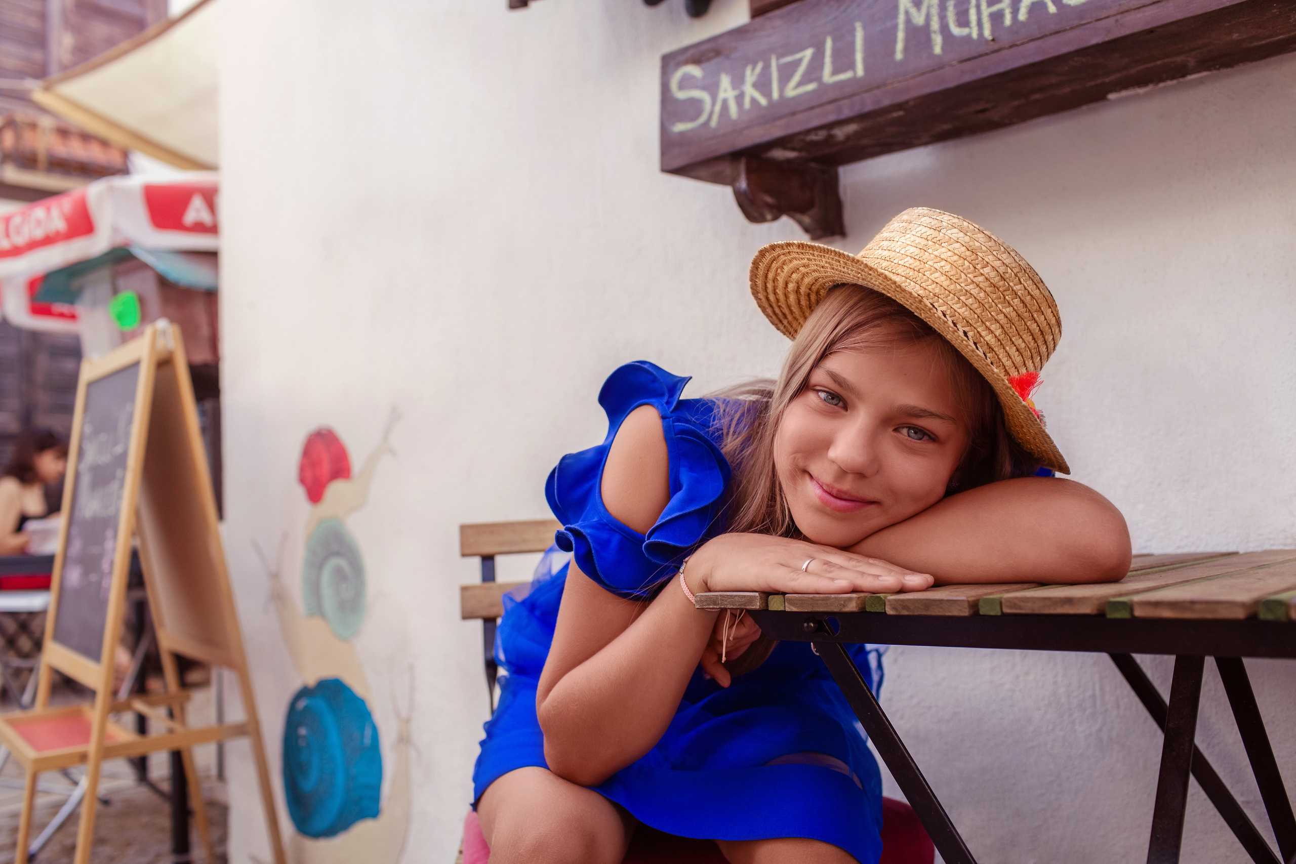 Sofia and Julia. Mom and daughter