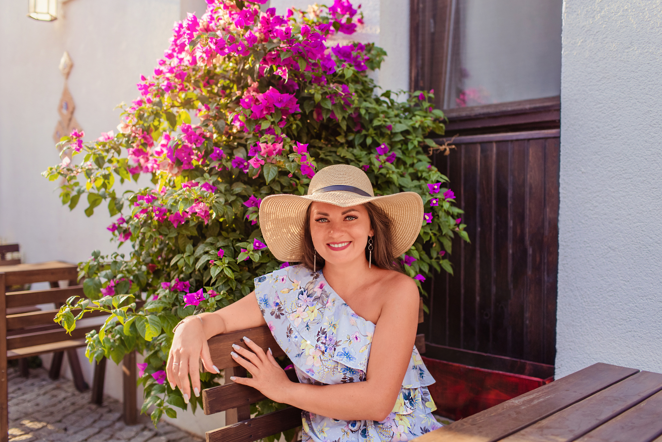 Sofia and Julia. Mom and daughter