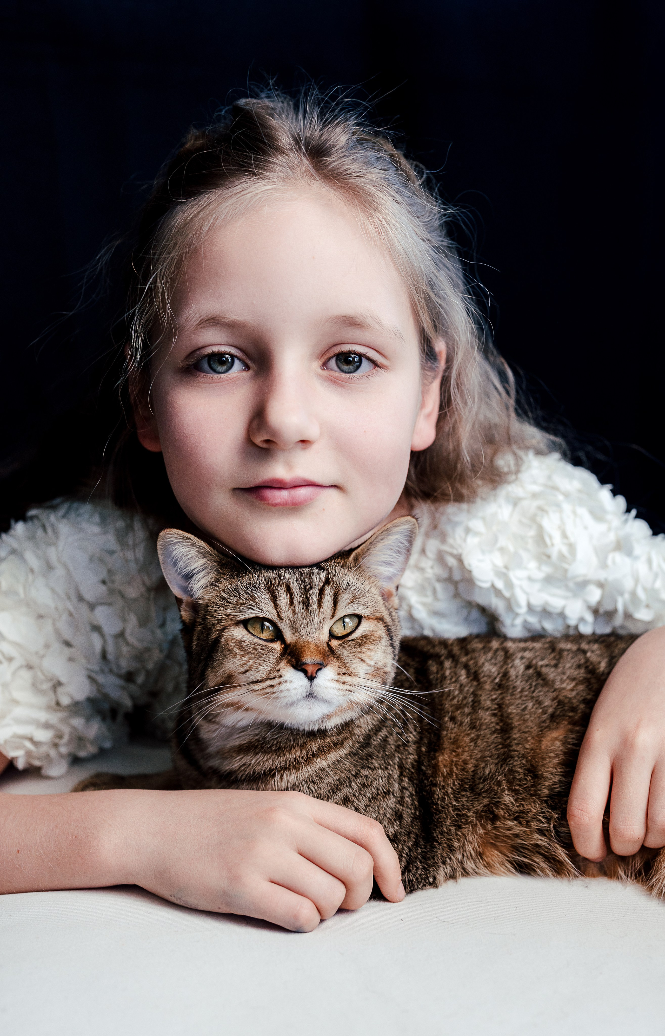 Family home shooting. Family, conceptual women portrait photograher in Geneva, Switzerland
