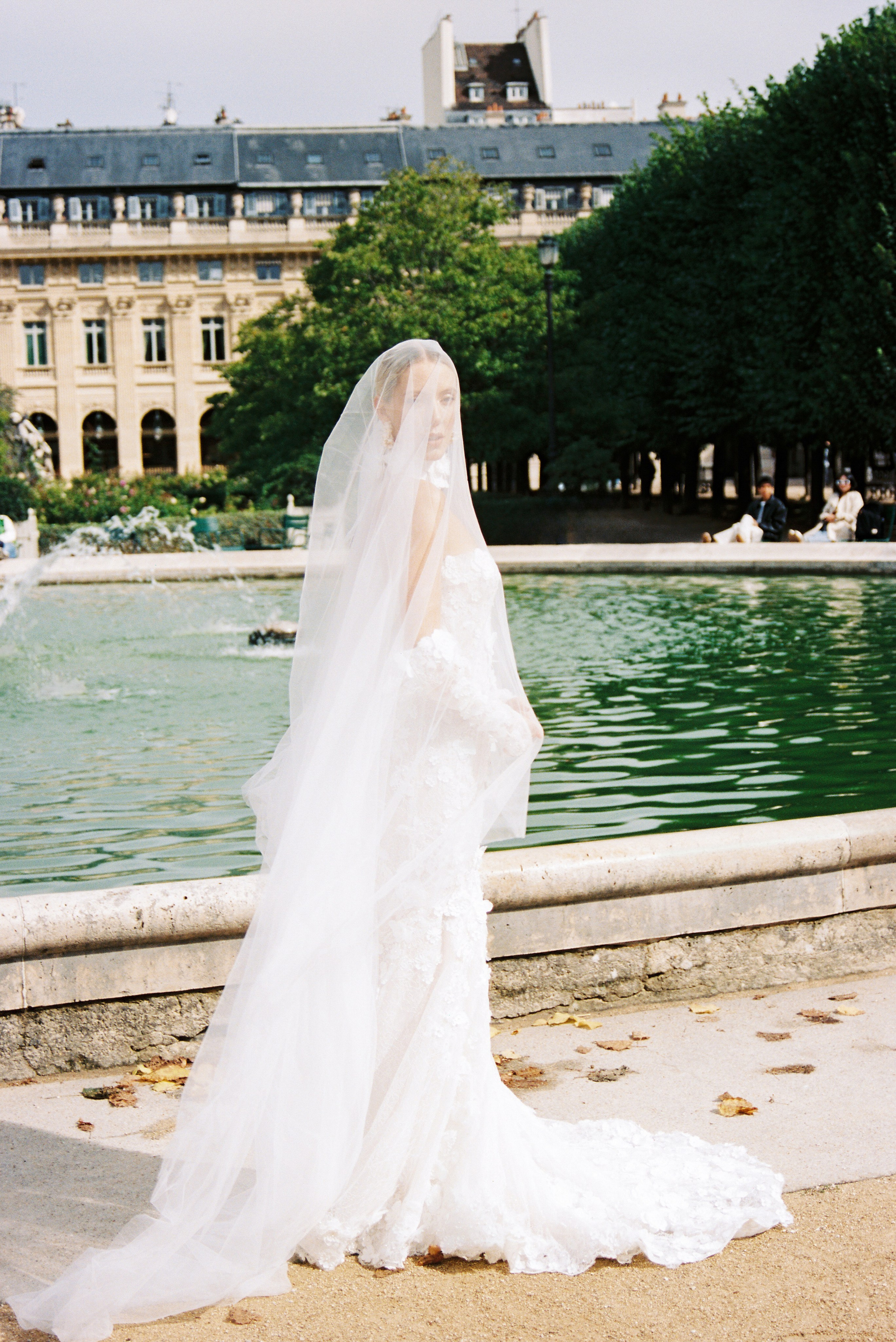 Romantic Photoshoot in Paris — Paris, the City of Love