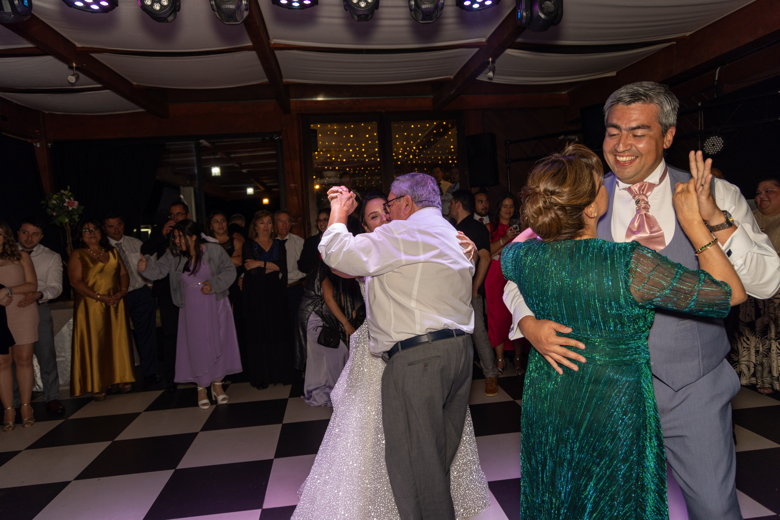 Katherin y Daniel. Dinka & Emilio - El arte de preservar lo que no se repite