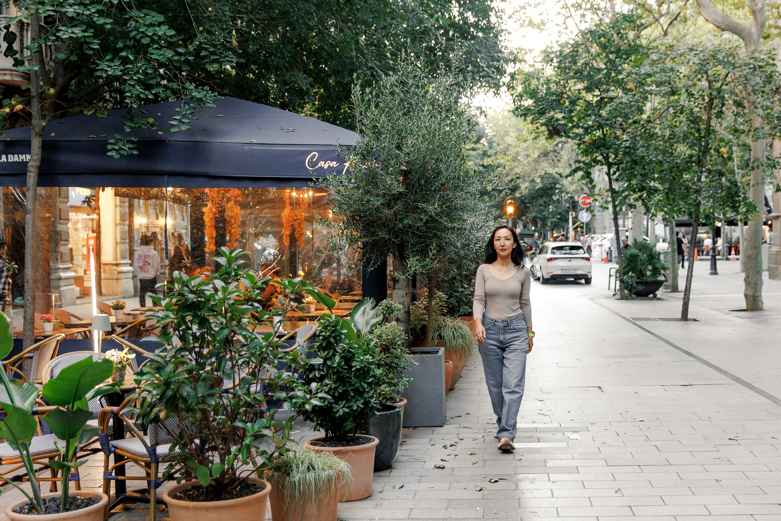 Madina in Barcelona. Wedding Photographer in Barcelona Lana Alekhina