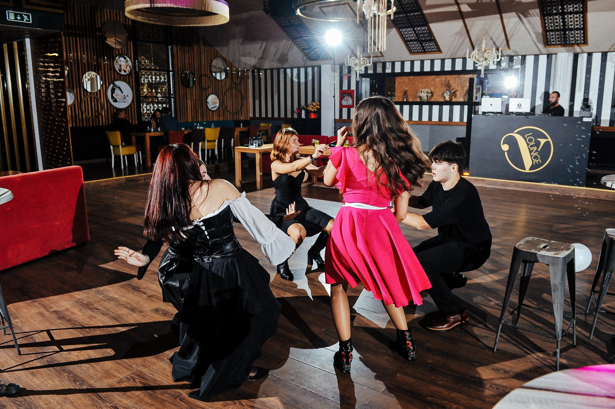 Karina (majorat). Fotograf de familie și evenimente