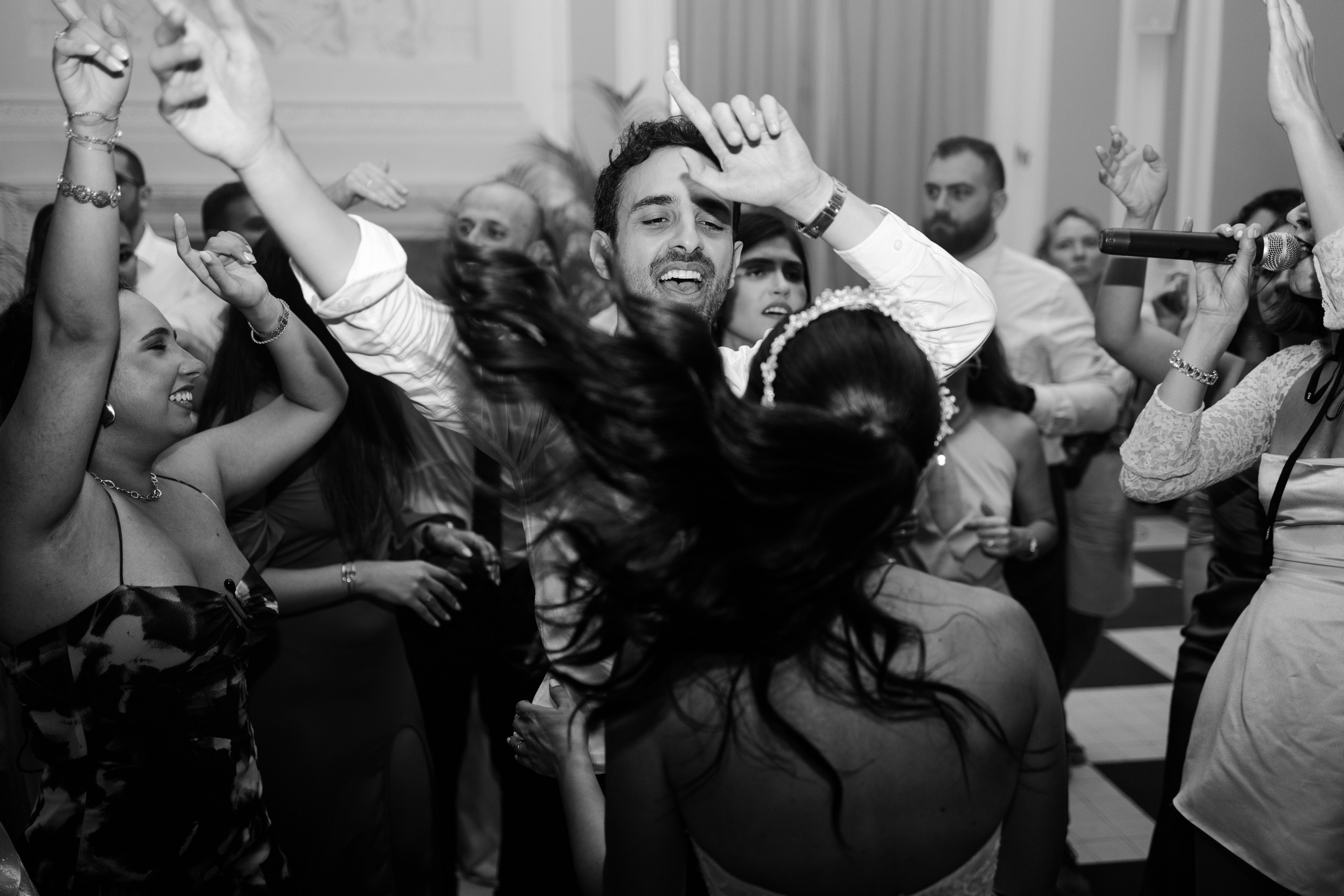 Chloe & Romeo. Photographer in Paris