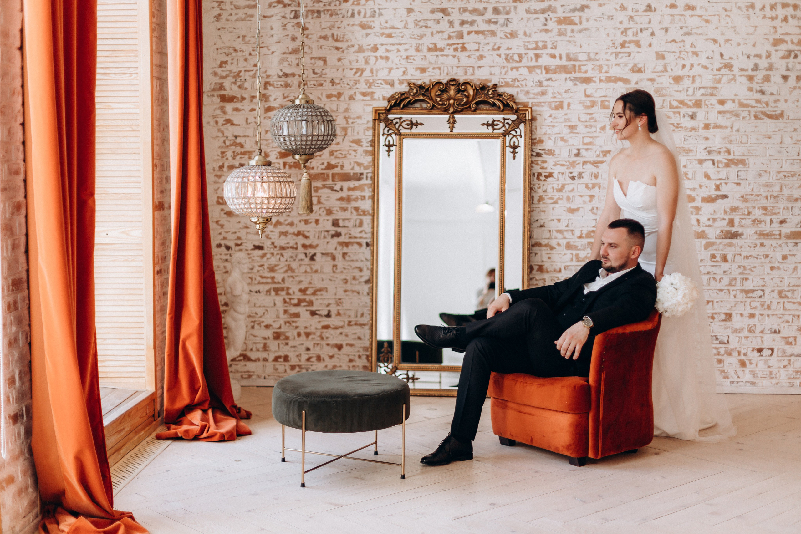 White Wedding. Wedding and Family Photograph