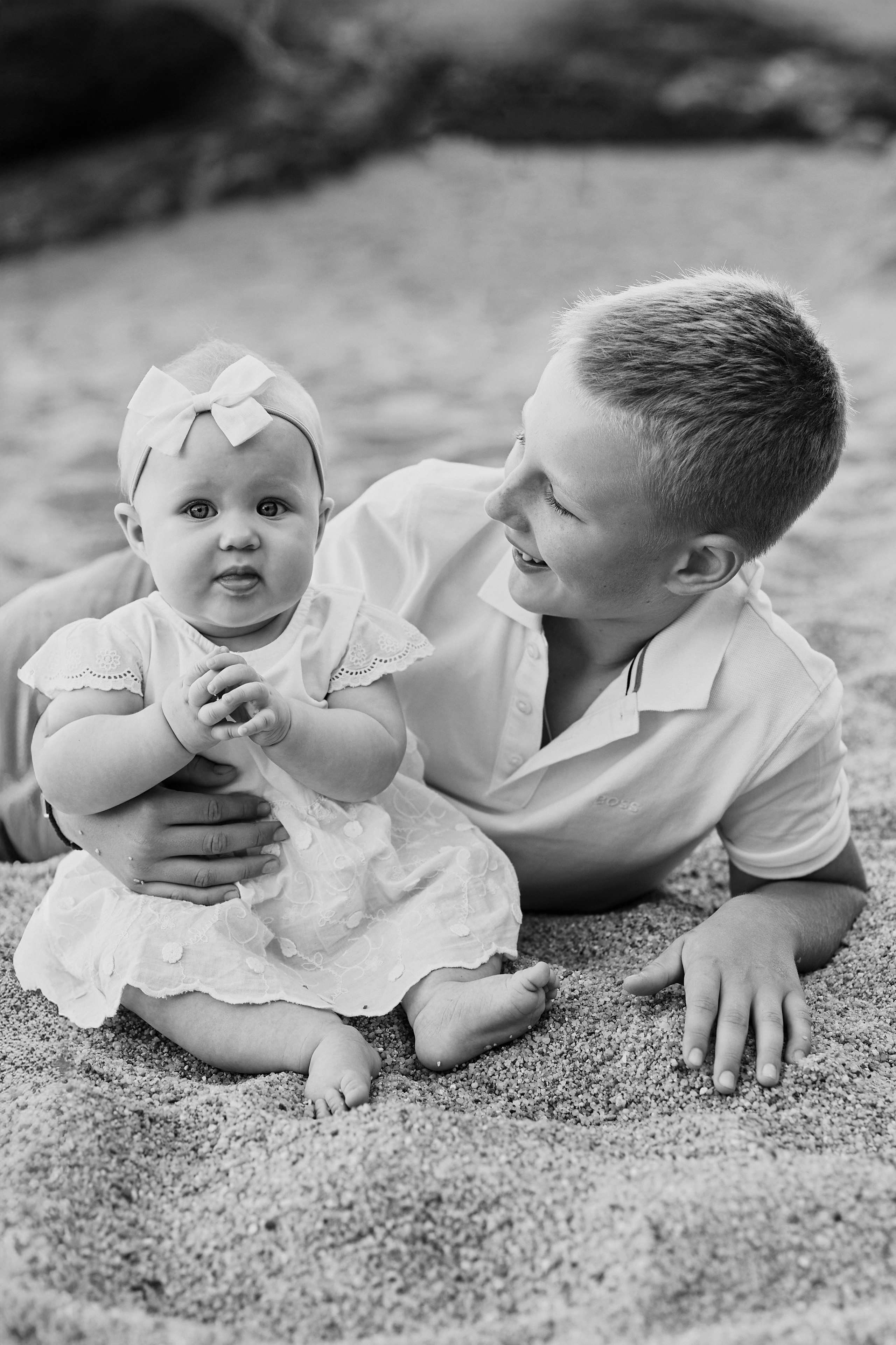 Мама с детьми на пляже. Fotógrafa en España Zhanna Zakharchenko