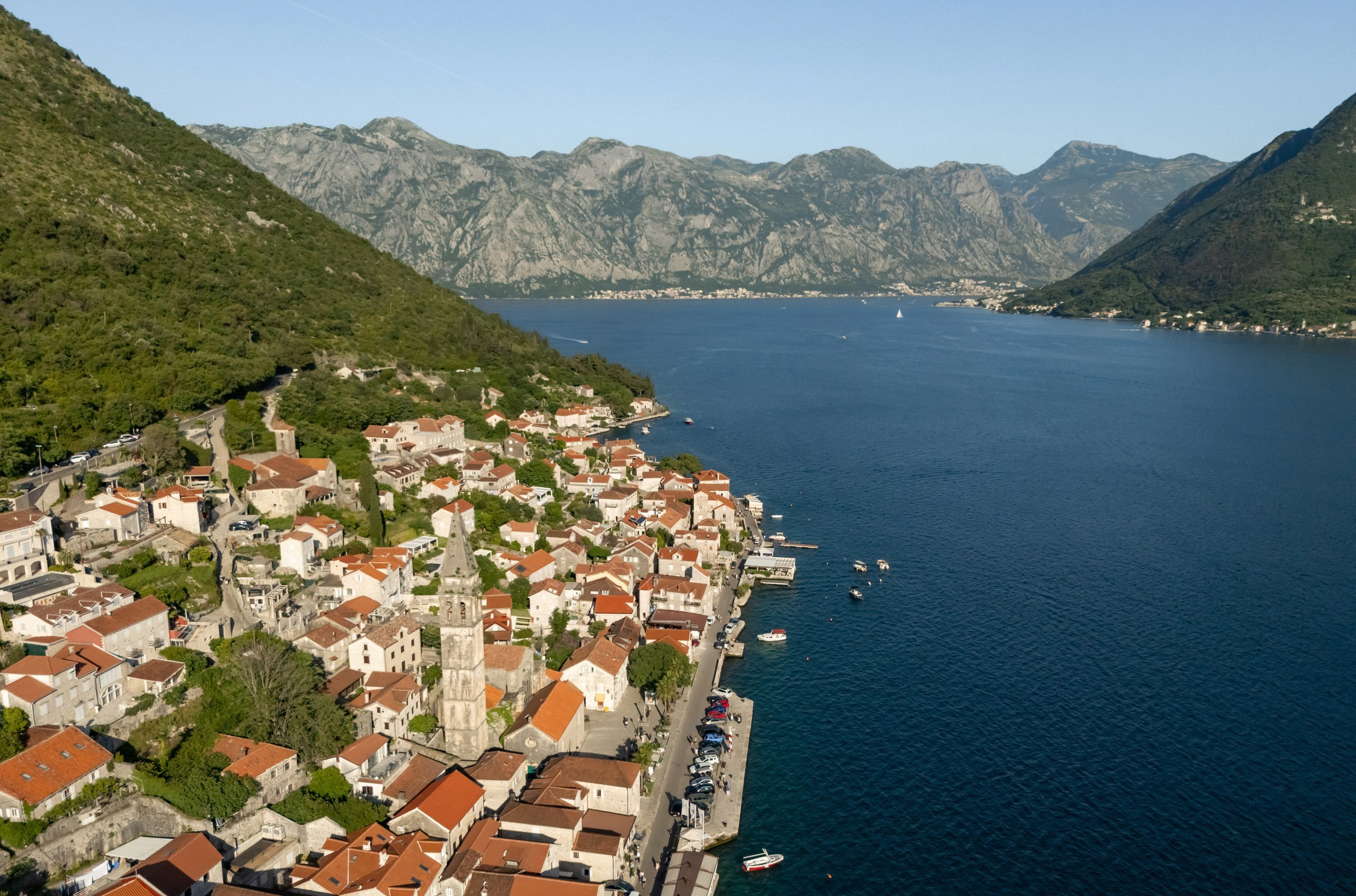 Perast Engagement Photoshoot. Bryllupsfotograf og videograf i Montenegro | Maria & Vasilii